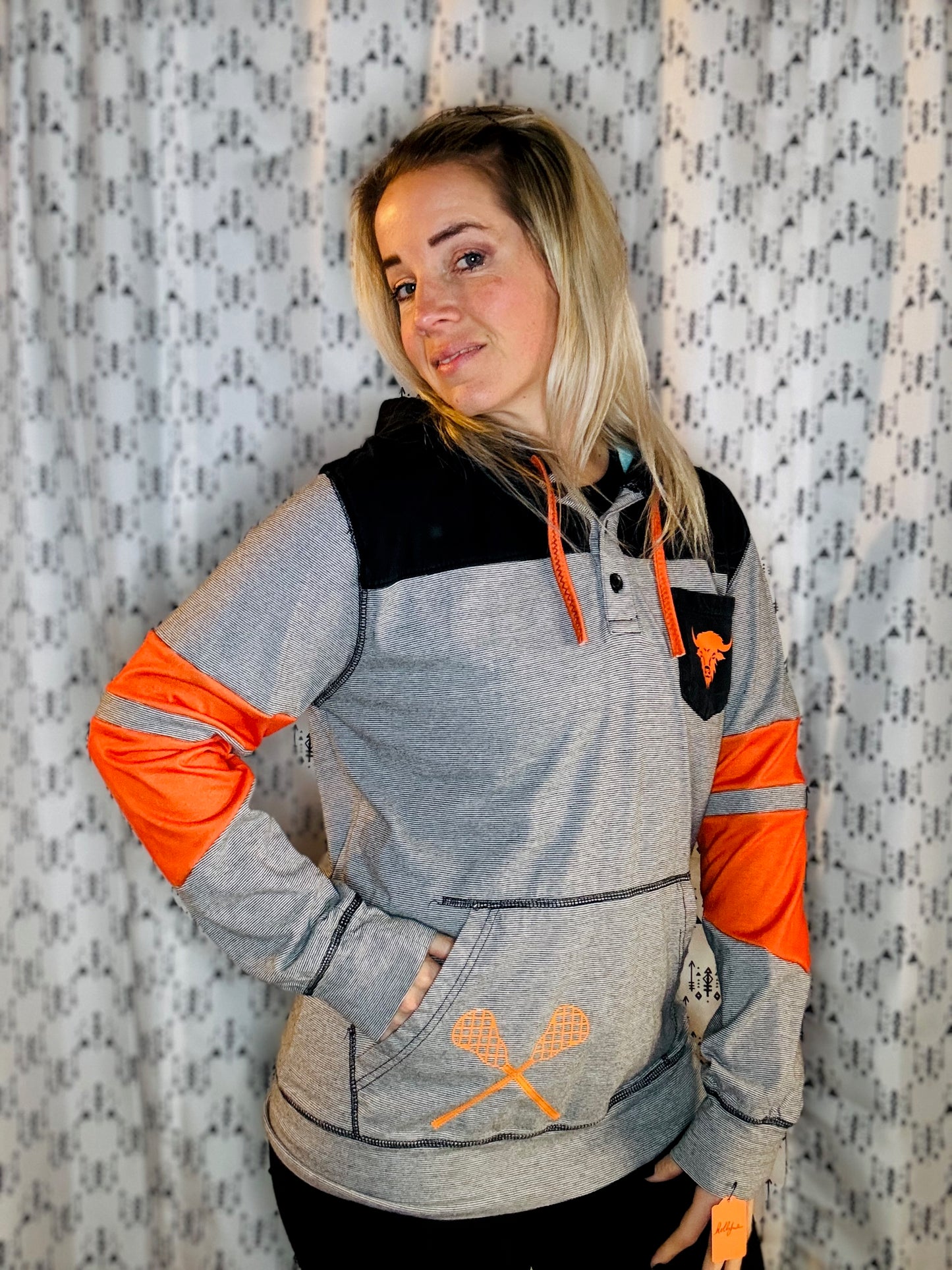 Lightweight Buffalo Lacrosse Hoodie Size- Unisex M/L