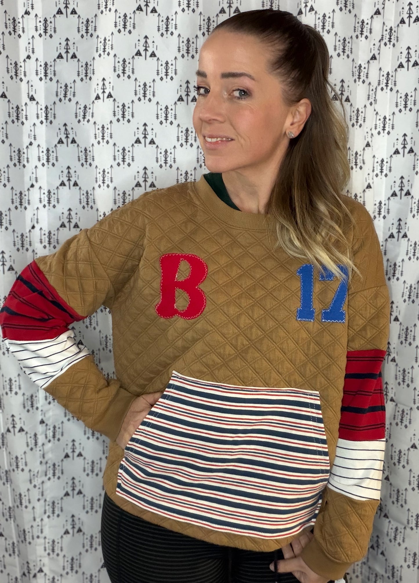 Gingerbread Allen #17 Buffalo Football Crewneck Size- Women's L/XL