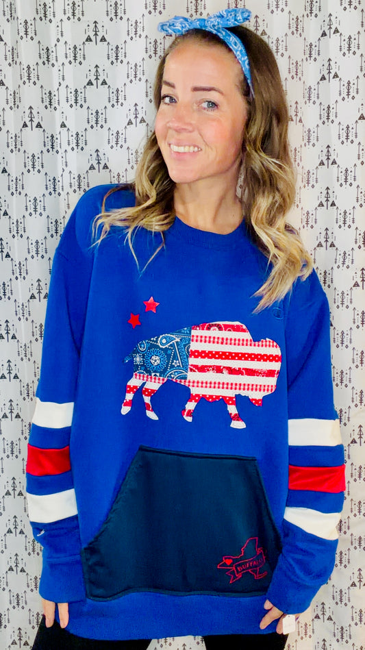 Blue Buffalo USA Crewneck Size Women's- XL/2X