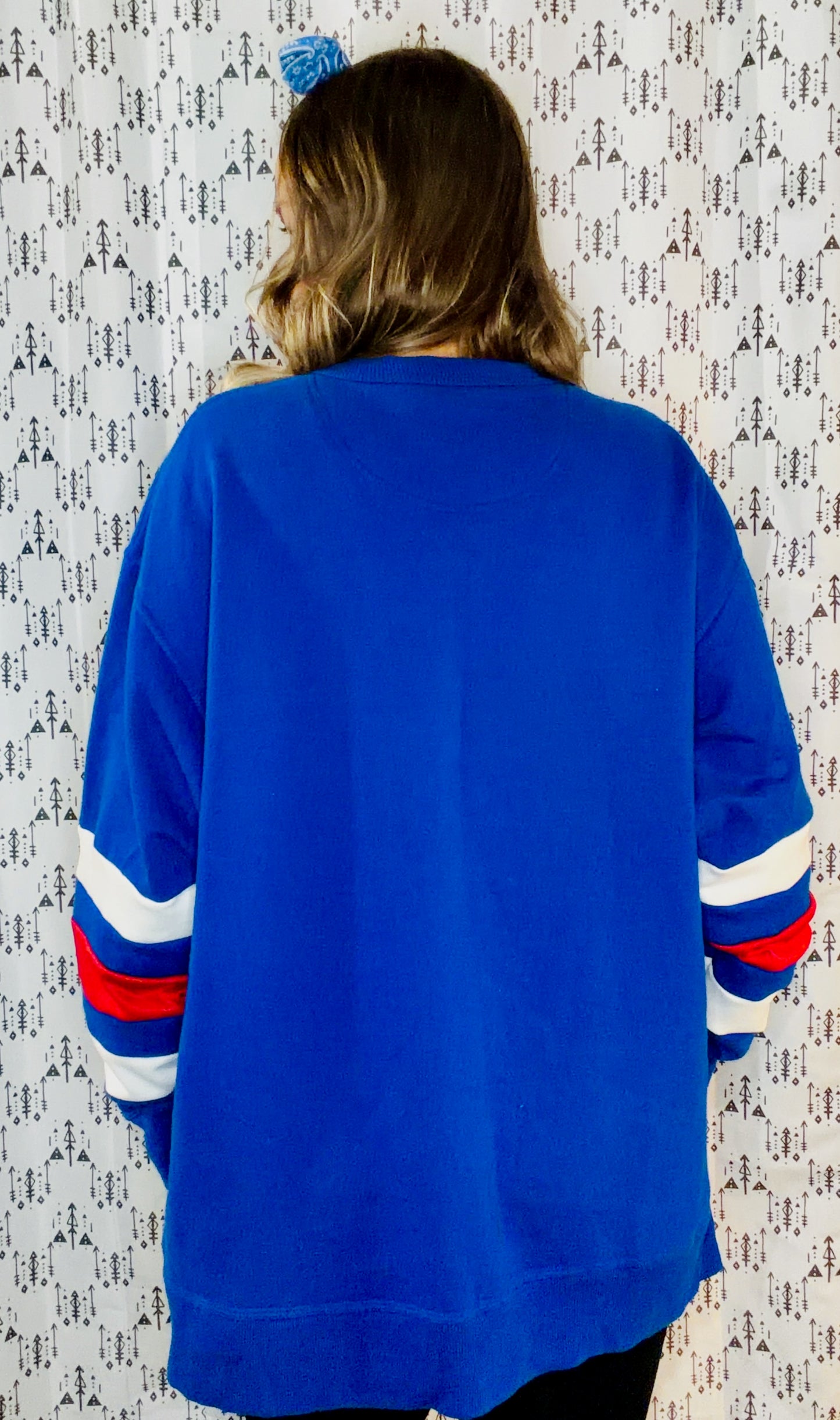 Blue Buffalo USA Crewneck Size Women's- XL/2X