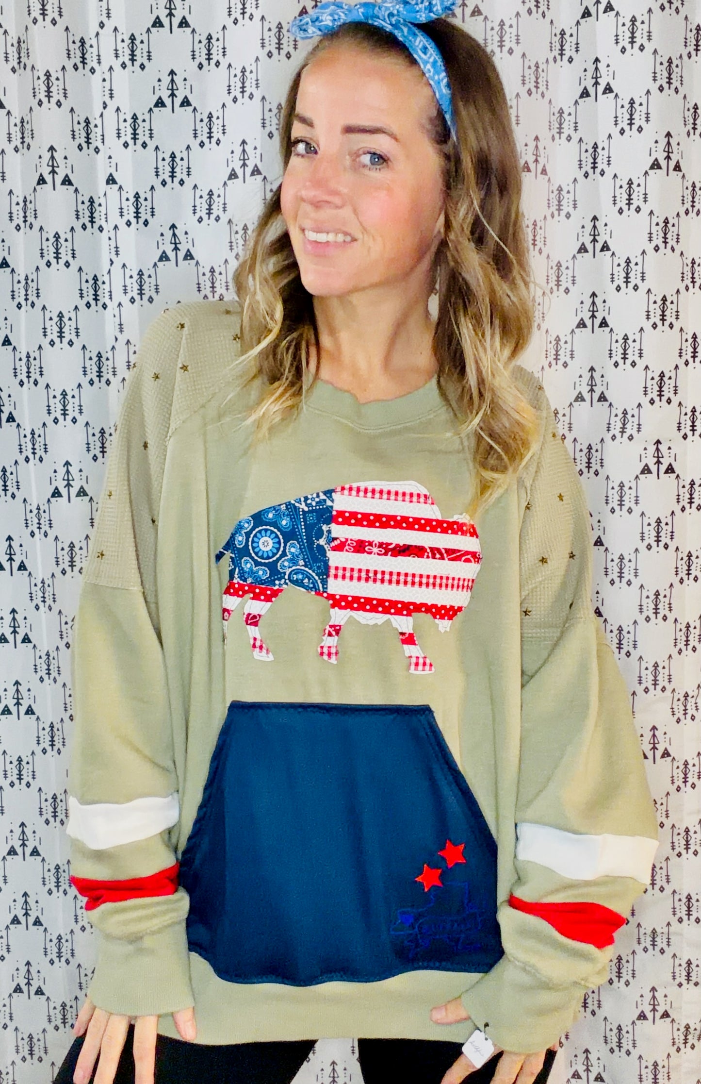 Olive Green Buffalo USA Crewneck Size Women's- XL/2X