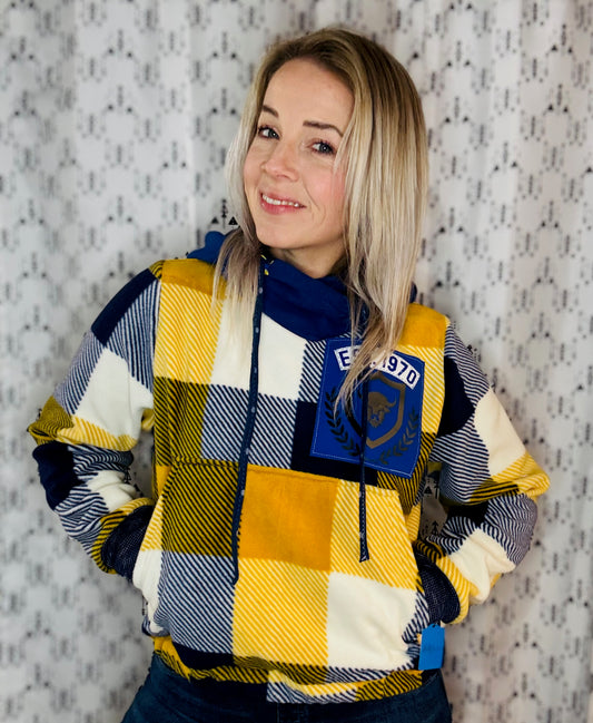 Plaid Buffalo Head Hockey Crop Hoodie Size- Women's L/XL