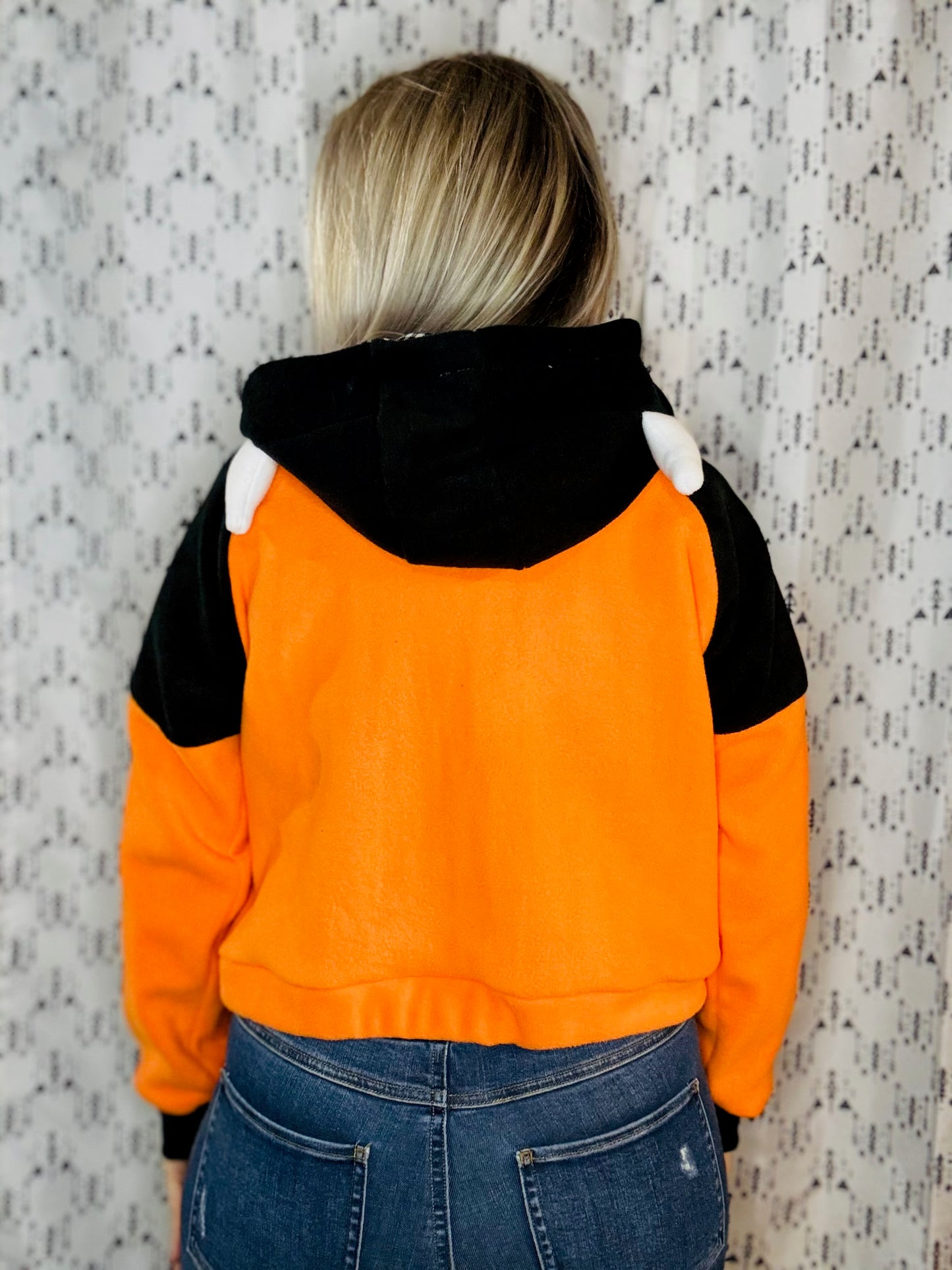 Orange Buffalo Head Lacrosse Crop Hoodie Size- Women's XL/2X