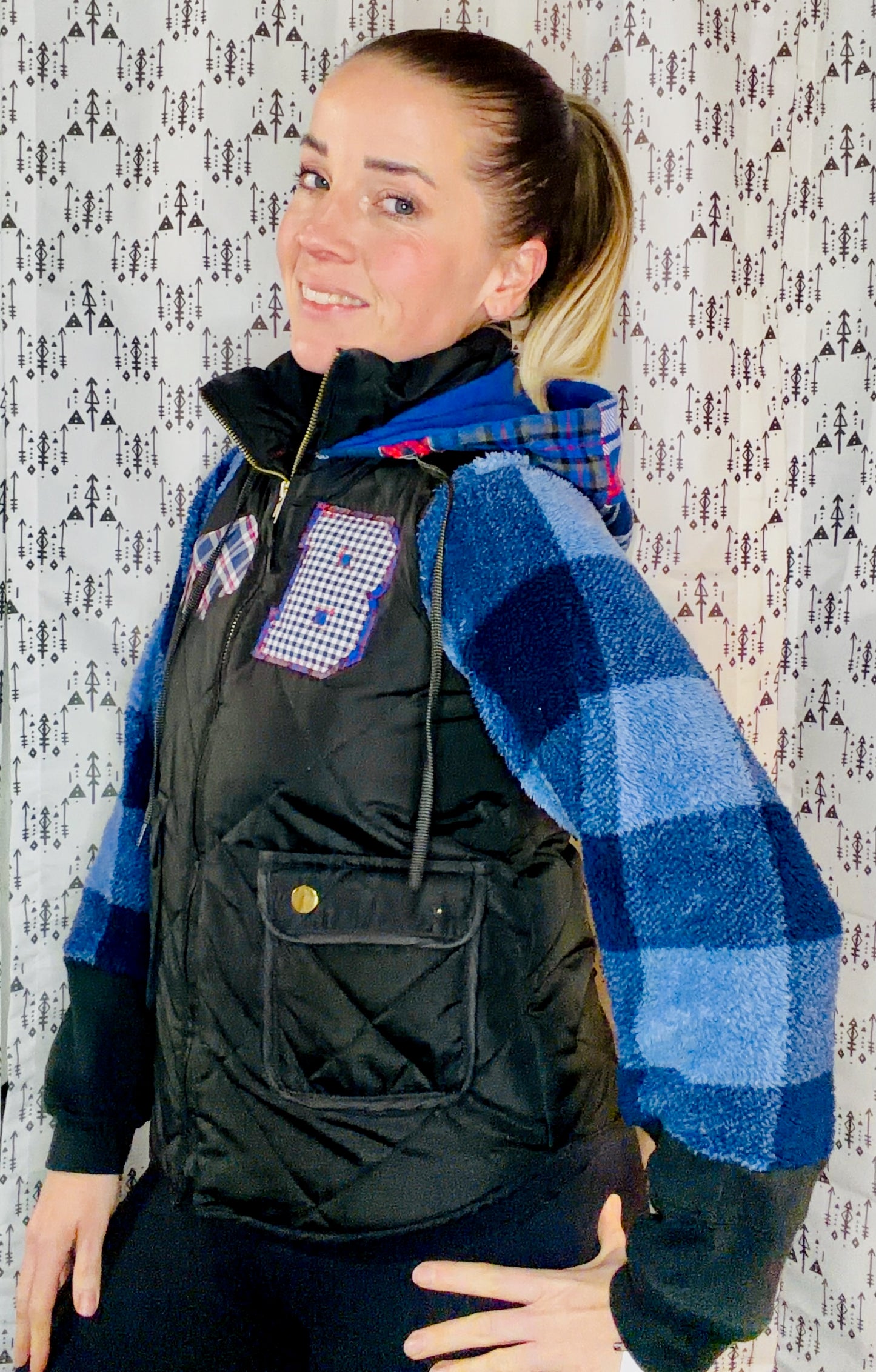Black & Blue Plaid Sherpa Buffalo Football Zip-Up Jacket Size- Women's S/M