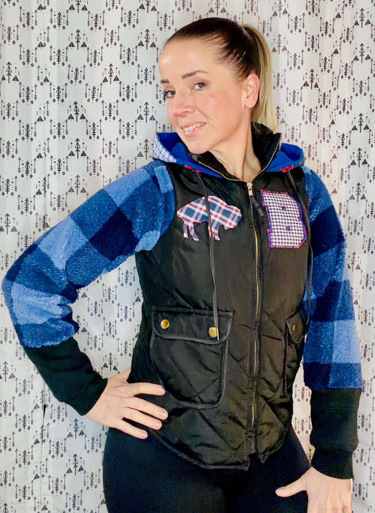 Black & Blue Plaid Sherpa Buffalo Football Zip-Up Jacket Size- Women's S/M