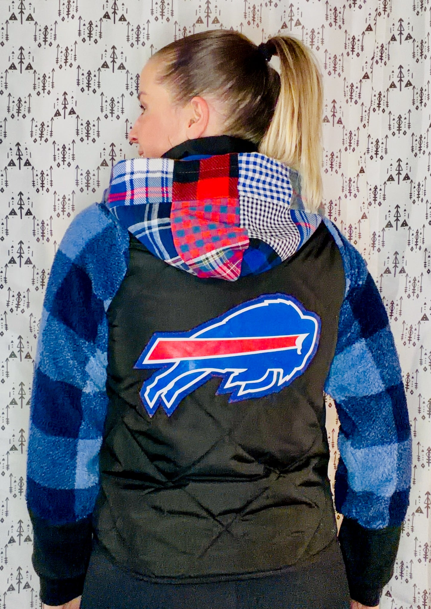 Black & Blue Plaid Sherpa Buffalo Football Zip-Up Jacket Size- Women's S/M