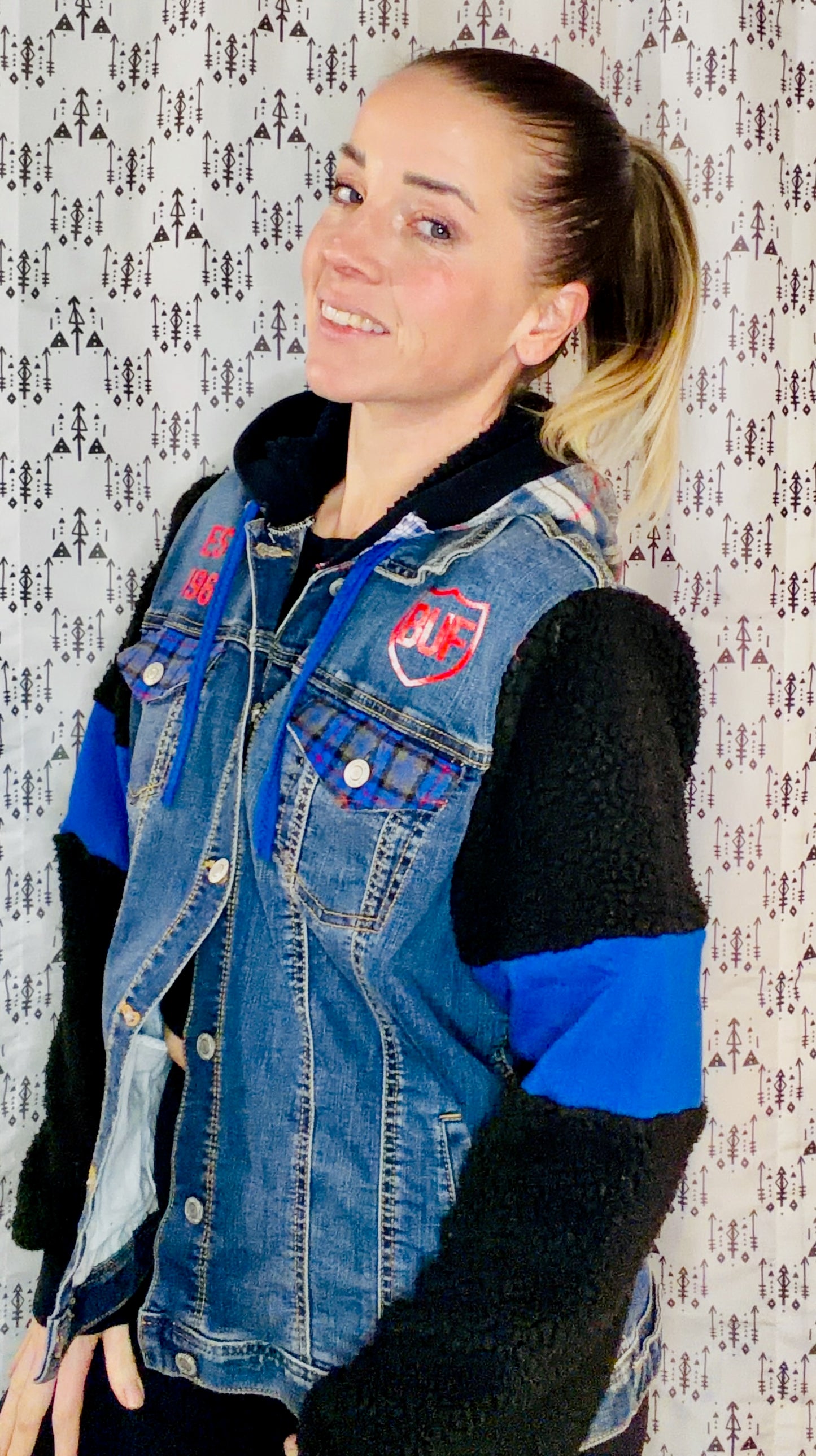 Black Sherpa & Denim Buffalo Football Hooded Jacket Size- Women's L/XL