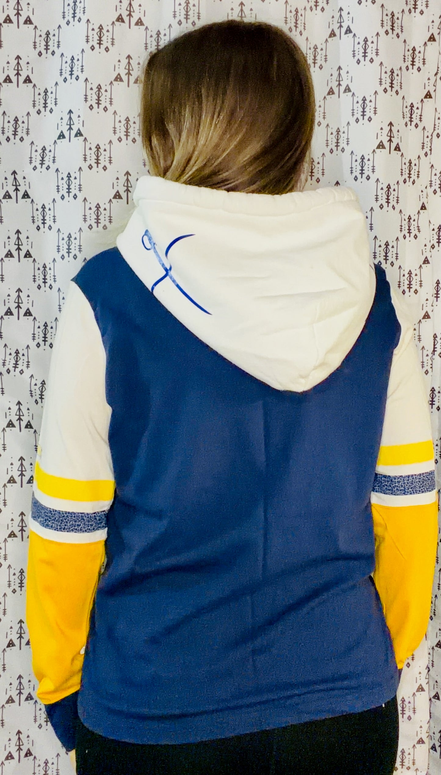 Navy Lightweight Buffalo Hockey Hoodie Size Women's- M/L