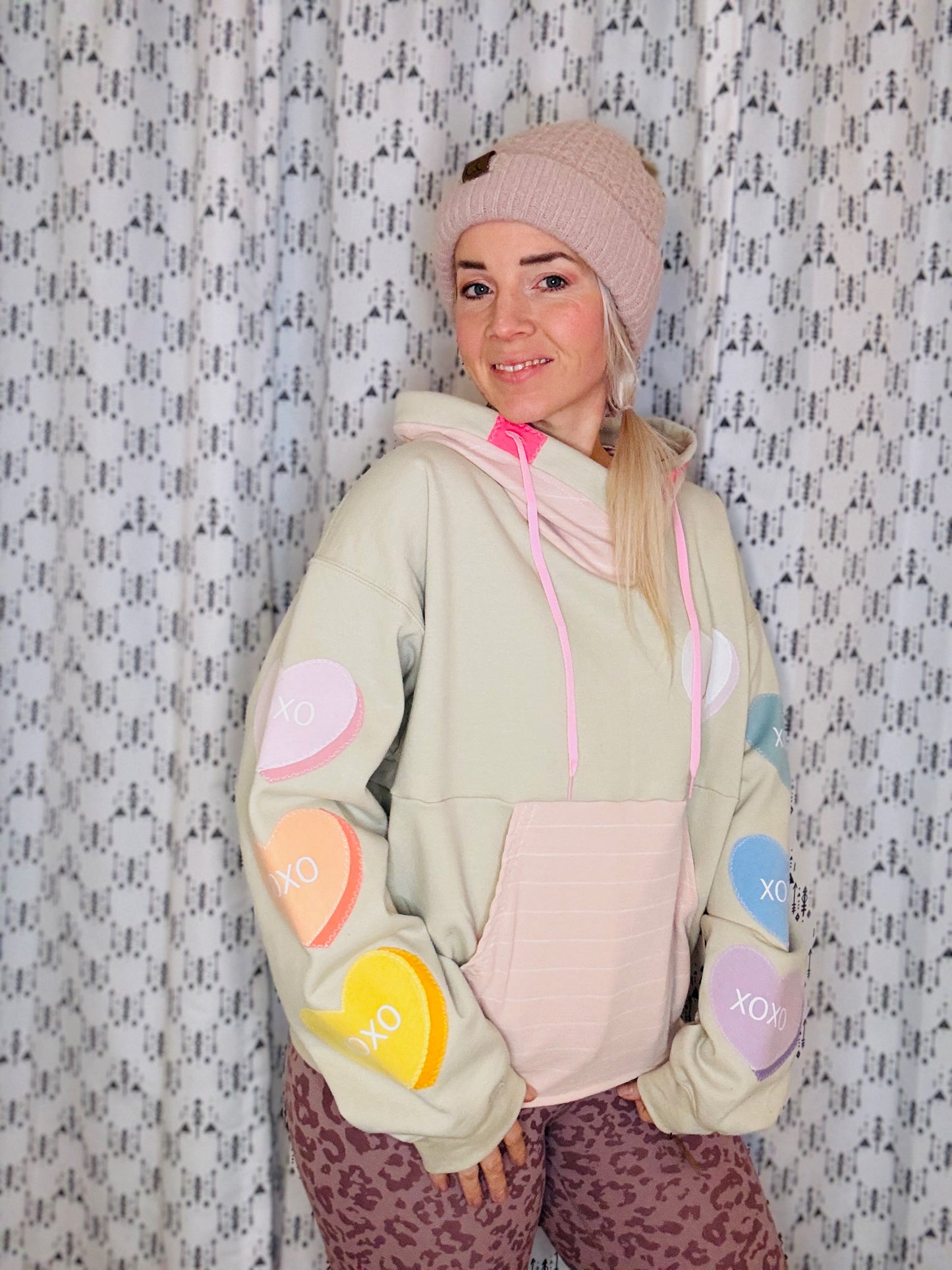 Tan XOXO Conversation Heart Hoodie Size- Women's L/XL