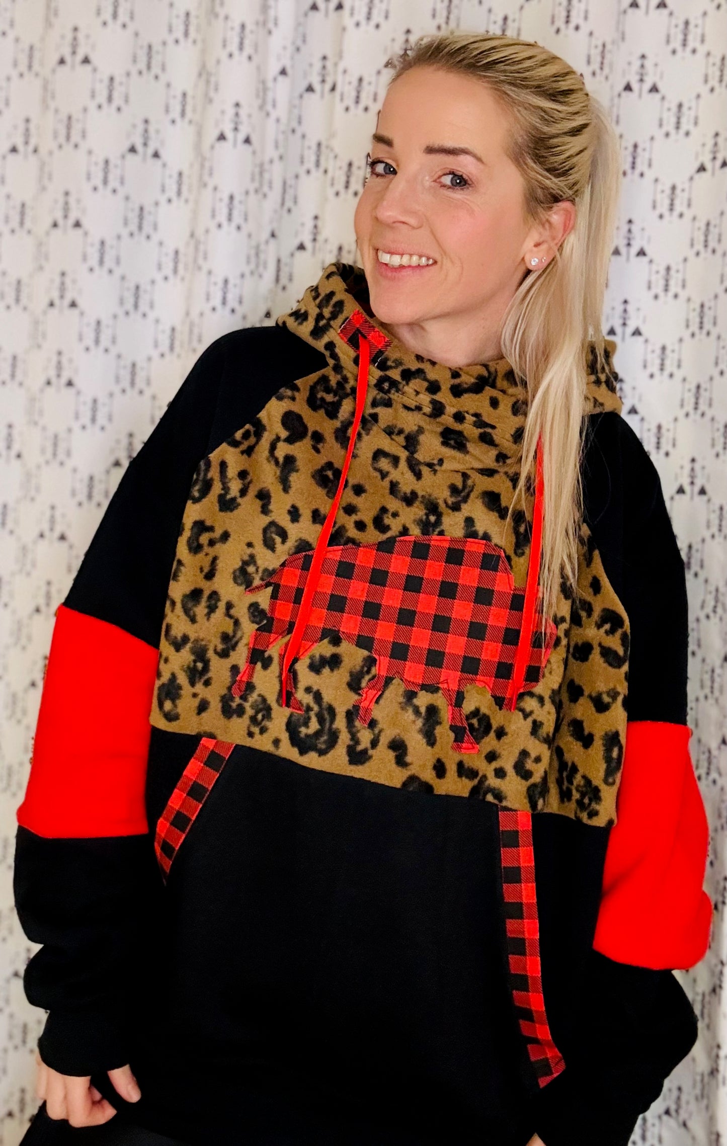 Red Plaid & Leopard Buffalo Hoodie Size- Women's XL/2X