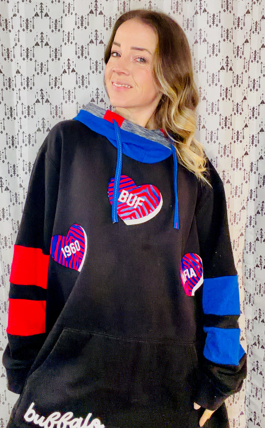 Black Buffalo Football Heart Hoodie Size Women's-4X
