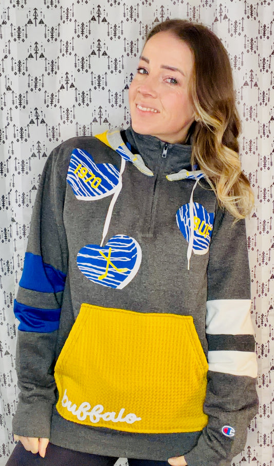 Dark Grey Buffalo Hockey Heart 1/4 Zip Hoodie Size Women's-L/XL