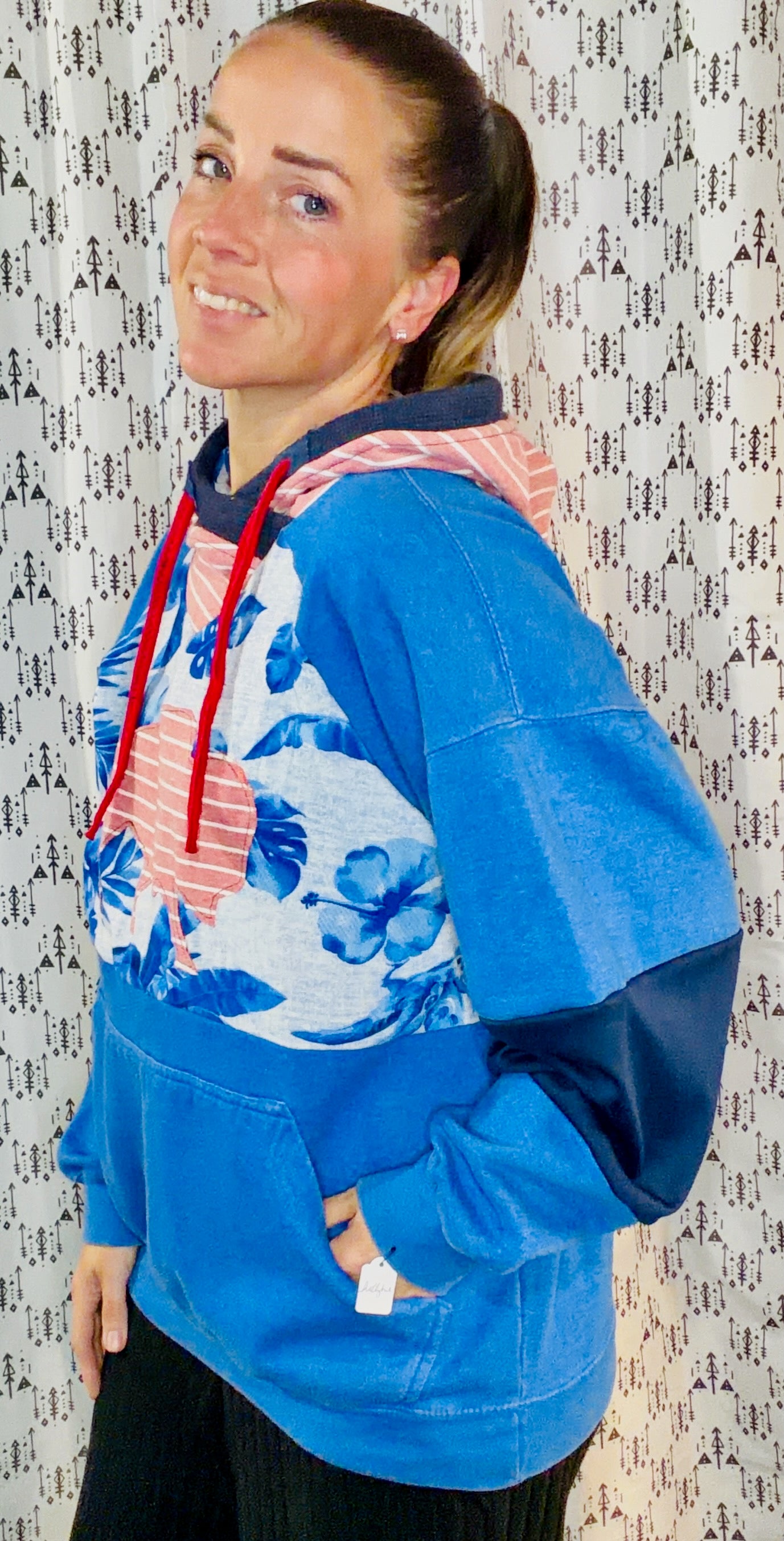 Blue Hawaii 716-0 Hoodie Size- Unisex L/XL