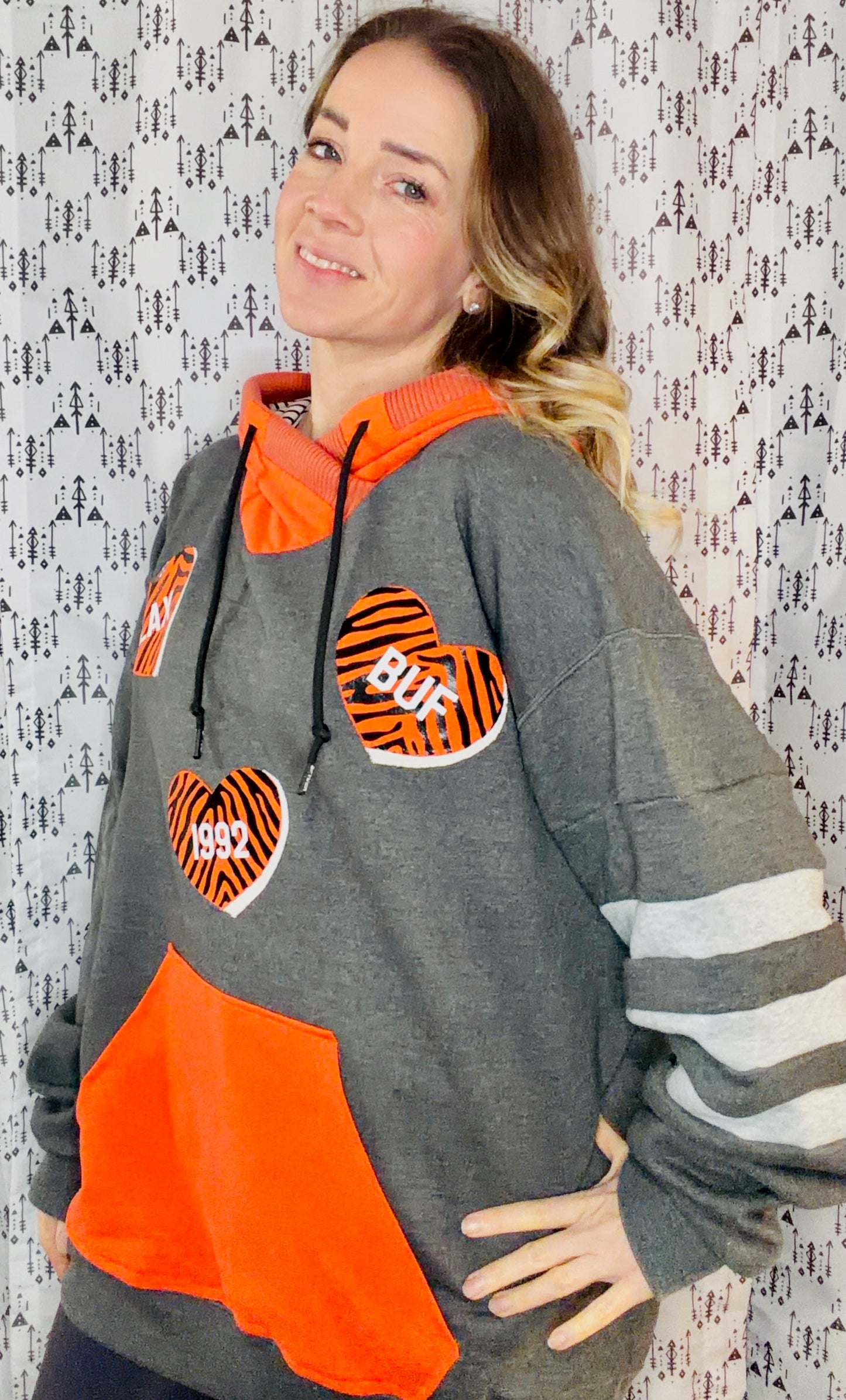 Dark Grey Buffalo Lacrosse Heart Hoodie Size Women's-XL/2X