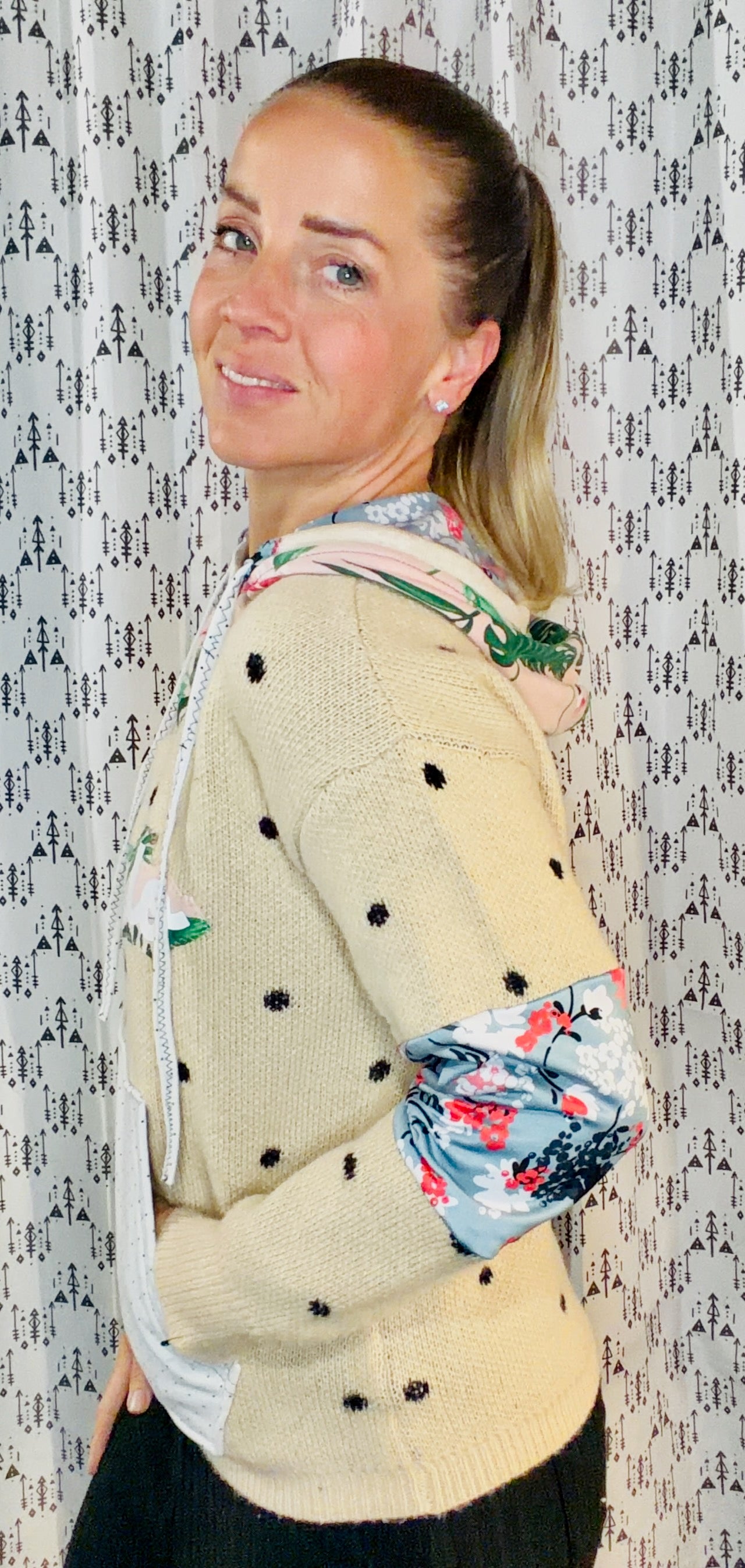 Flamingo Meets Buffalo Hoodie Size Women's- M/L