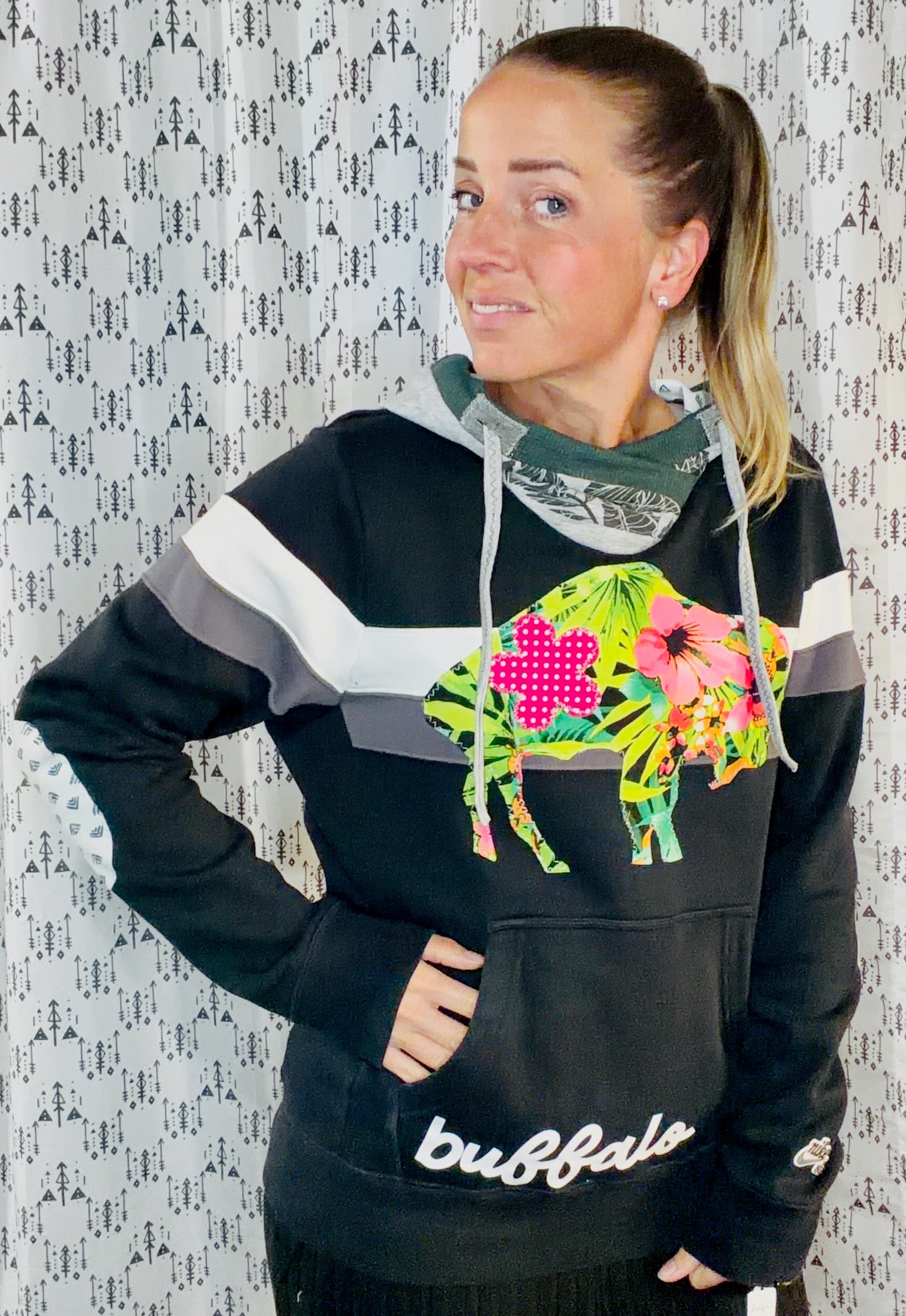Black Hawaii 716-0 Hoodie Size Women's-S/M
