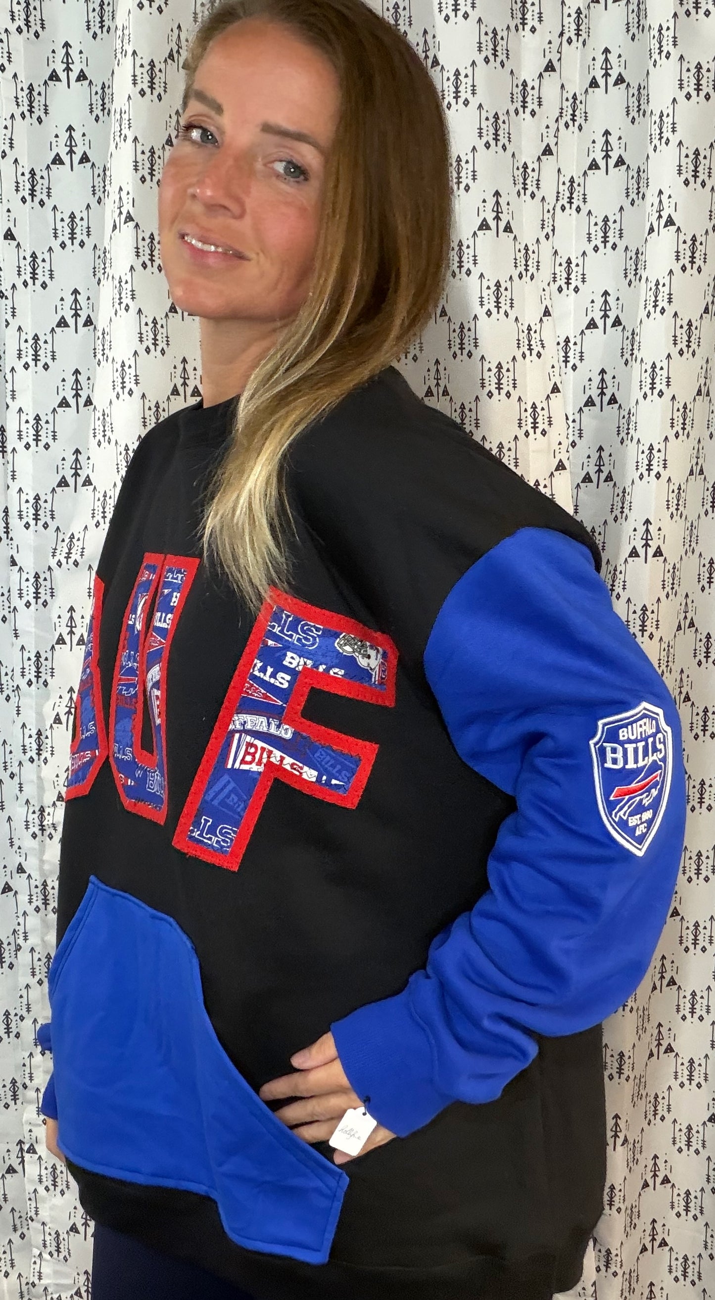 Black Color-Block BUF Football Crewneck Size Unisex- XL/2X