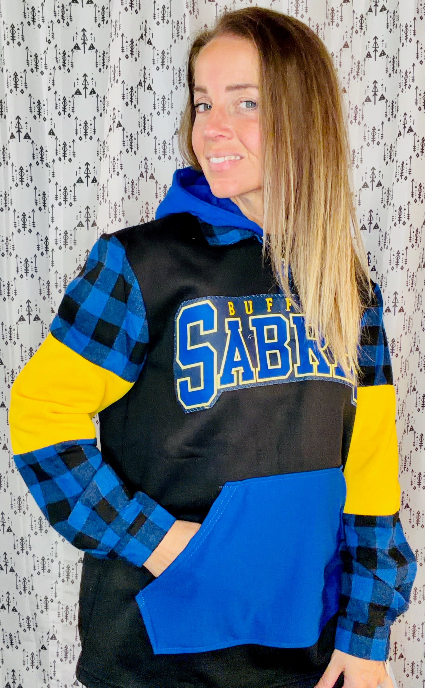 Black & Plaid Buffalo Hockey Hoodie Size Unisex-M/L