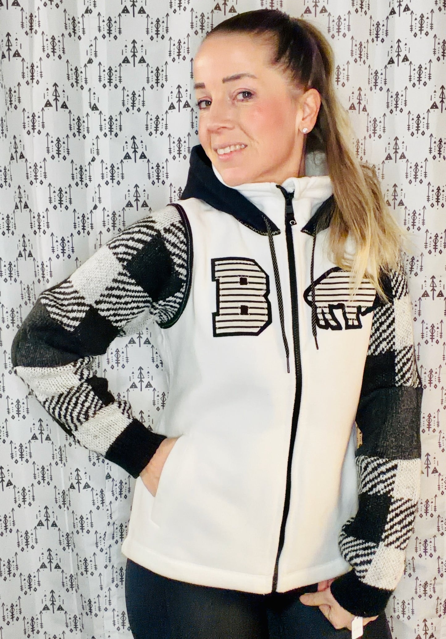 Black & White Buffalo Check Zip-Up Jacket Size- Women's S/M