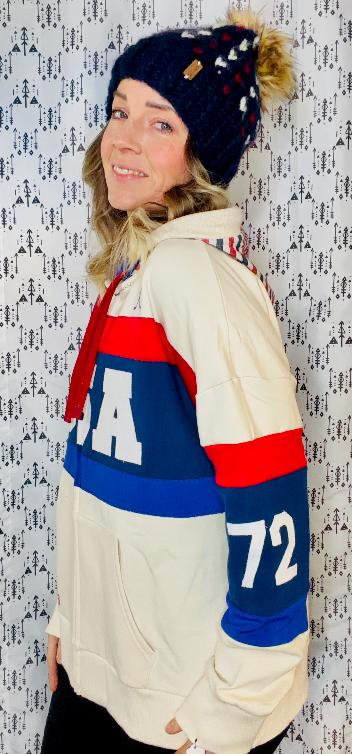 Cream USA Hockey #72 Zip Up Hoodie Size- Women;s XL/2X