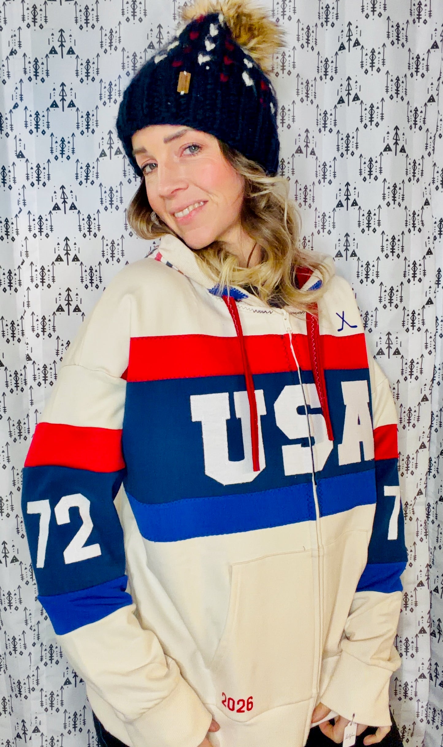 Cream USA Hockey #72 Zip Up Hoodie Size- Women;s XL/2X