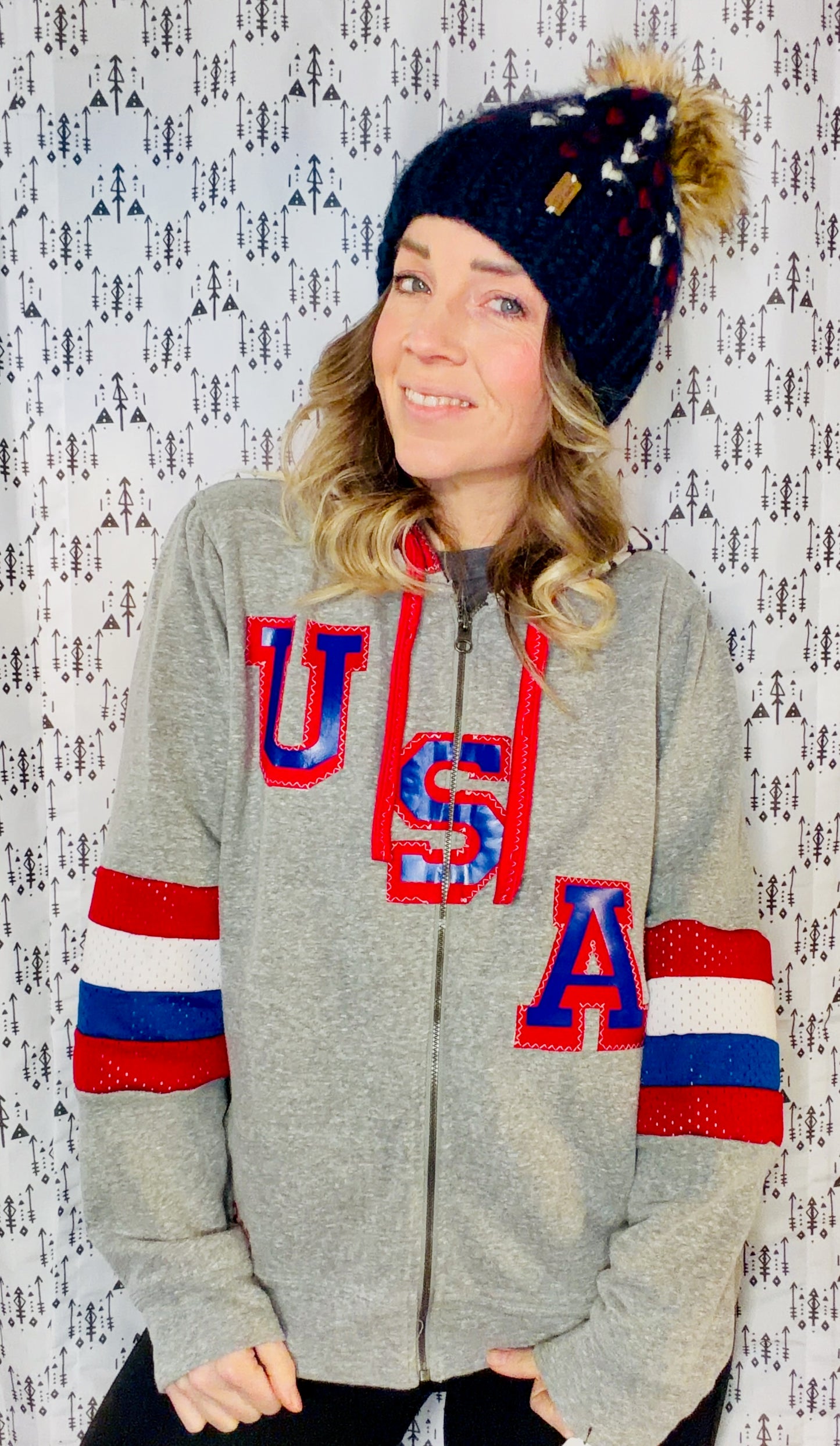 Grey USA Hockey Zip-Up Hoodie Size- Women's L/XL