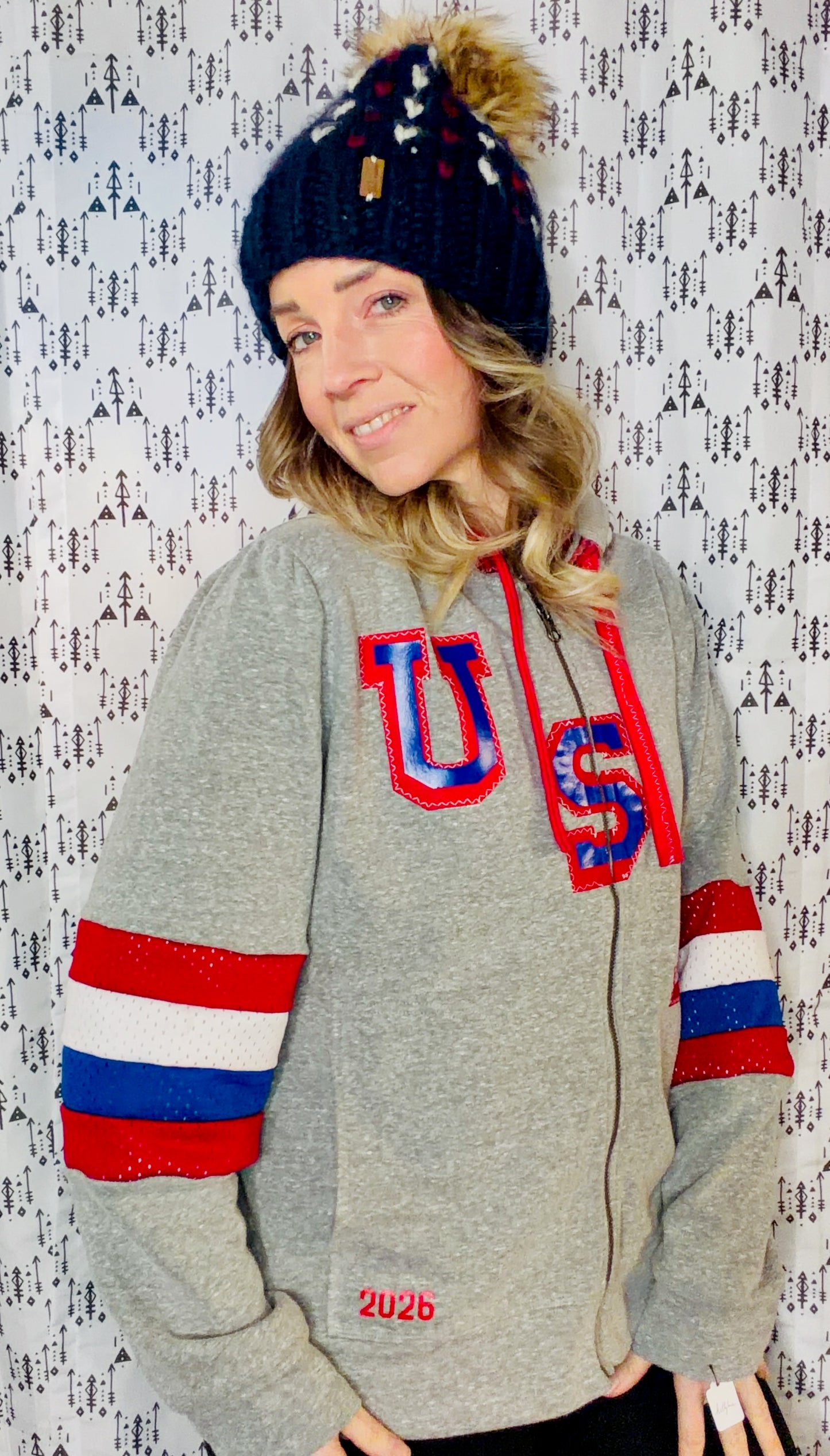 Grey USA Hockey Zip-Up Hoodie Size- Women's L/XL