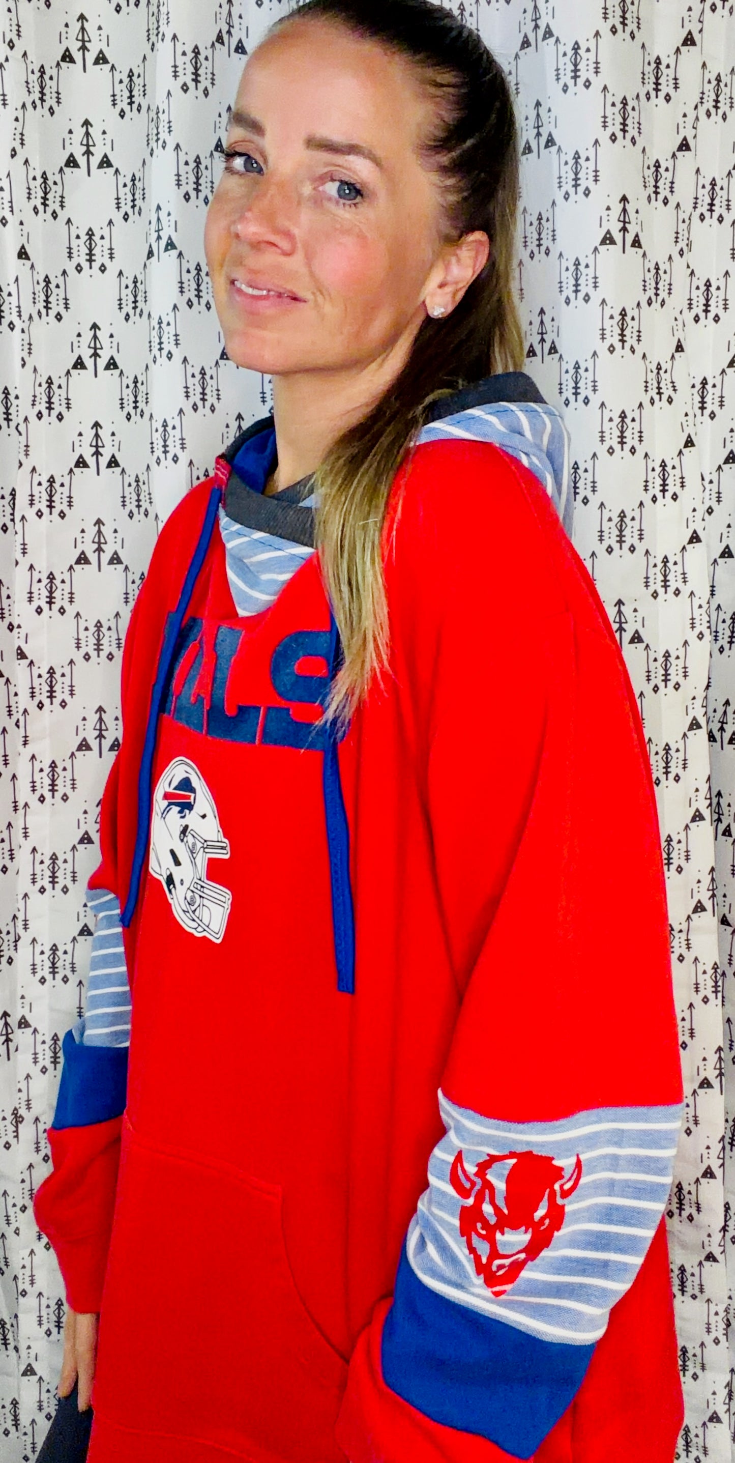 Red Allen #17 Buffalo Football Hoodie Size Unisex-XL/2X