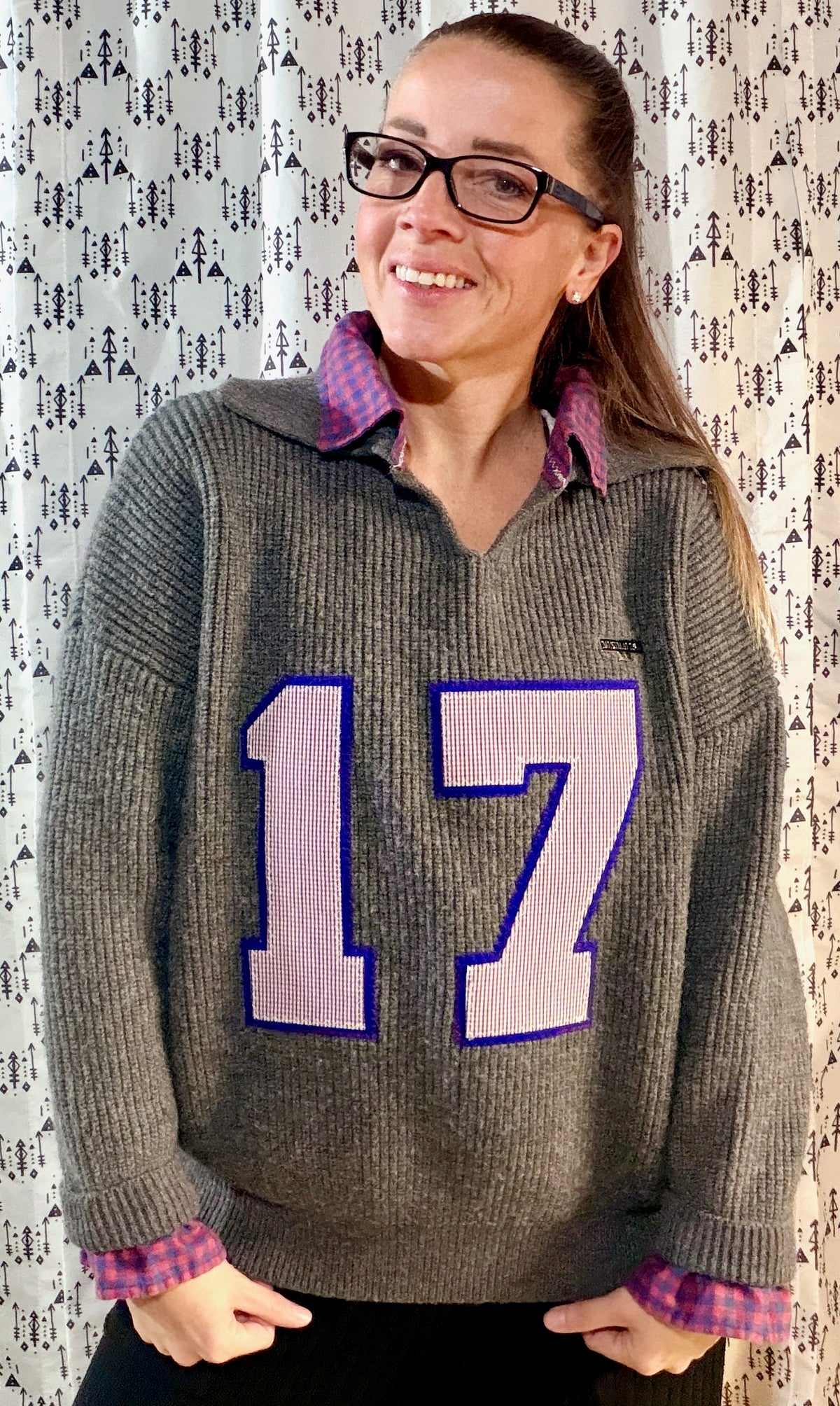 Grey #17 Crewneck Sweater Size Women's-L/XL
