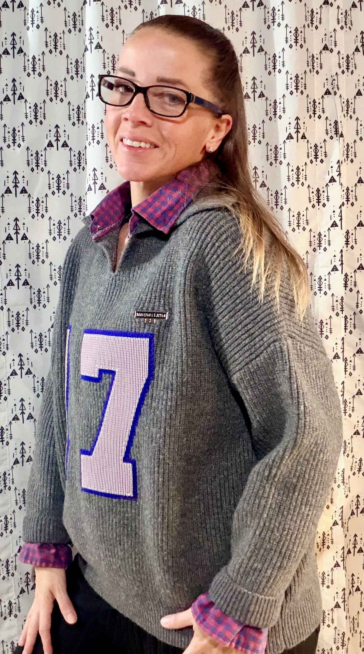 Grey #17 Crewneck Sweater Size Women's-L/XL