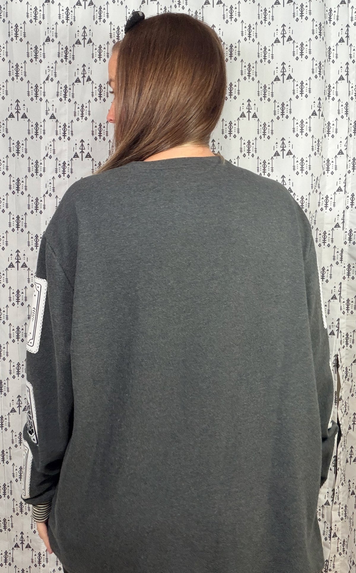Dark Grey Buffalo Tarot Crewneck Size Unisex- L/XL
