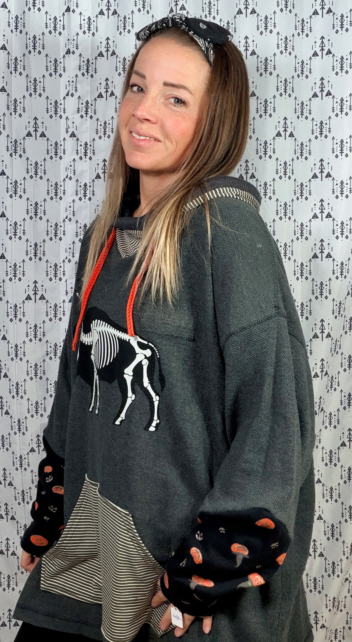Dark Grey Buffalo Skeleton Hoodie Size Women's- 3X