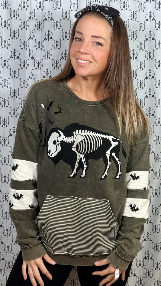 Acid Wash Buffalo Skeleton Crewneck Size Women's- L/XL