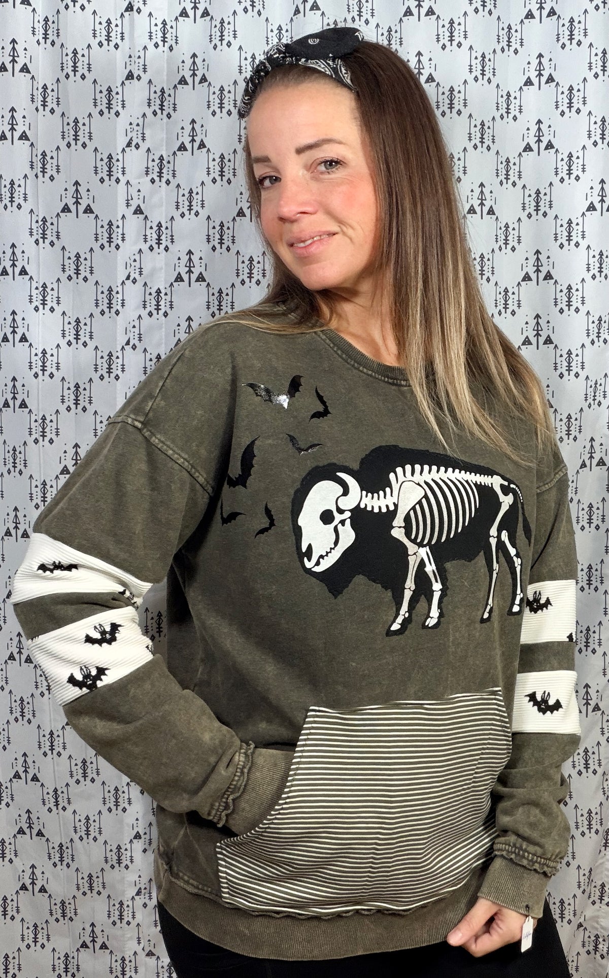 Acid Wash Buffalo Skeleton Crewneck Size Women's- L/XL