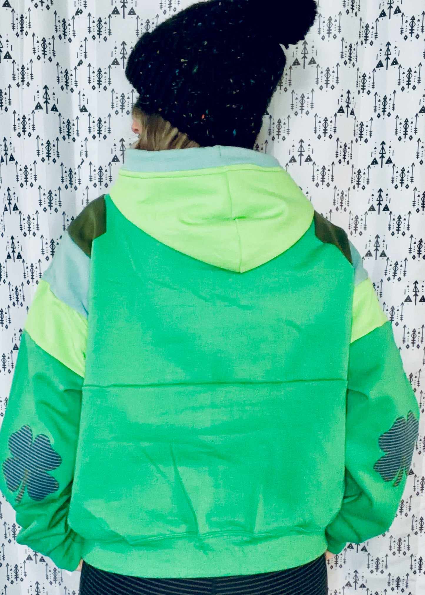 Kelly Green Irish Hoodie Size Women's-L/XL