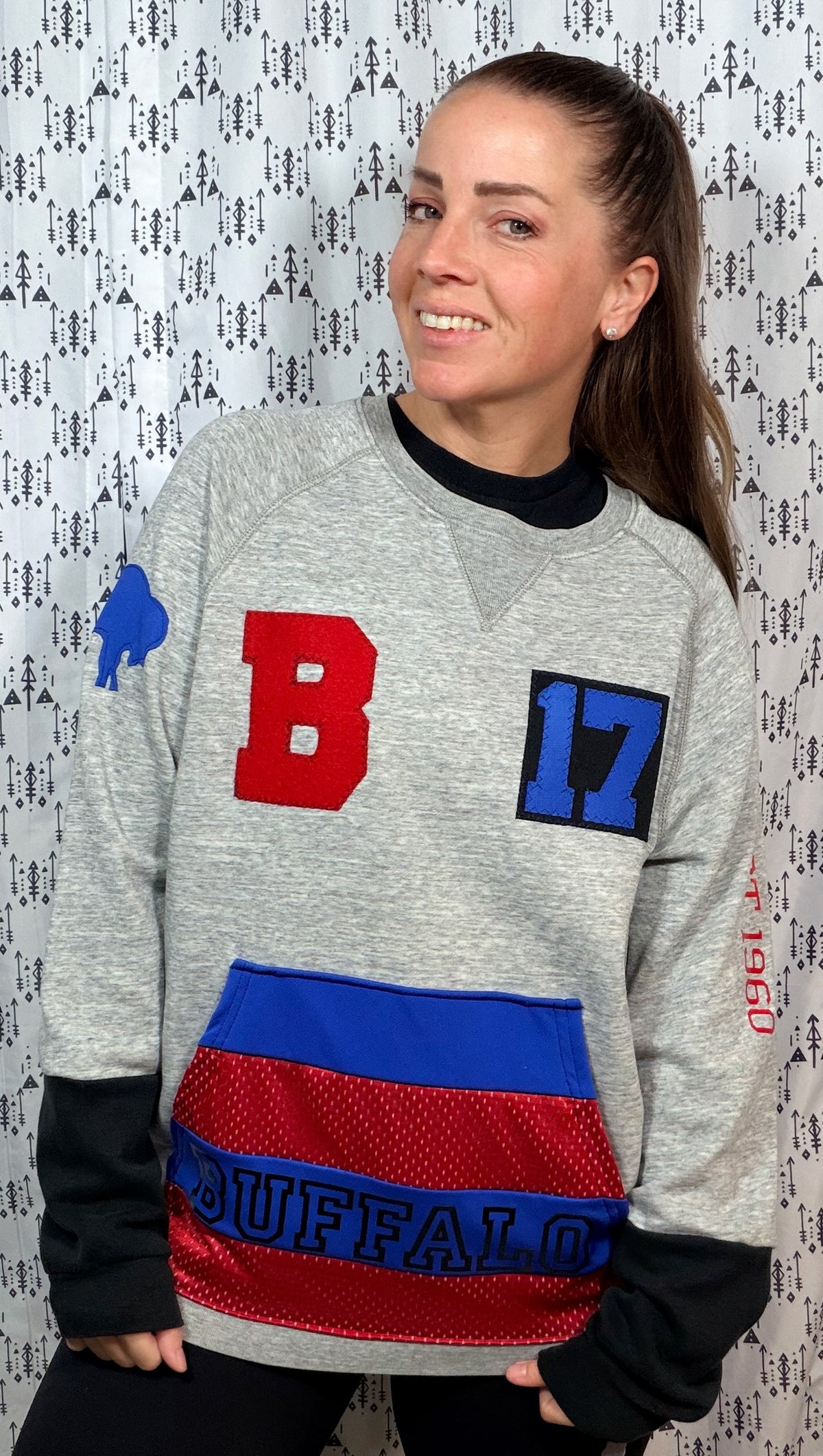 Grey JA #17 Color-Block Buffalo Crewneck Size Unisex- L/XL