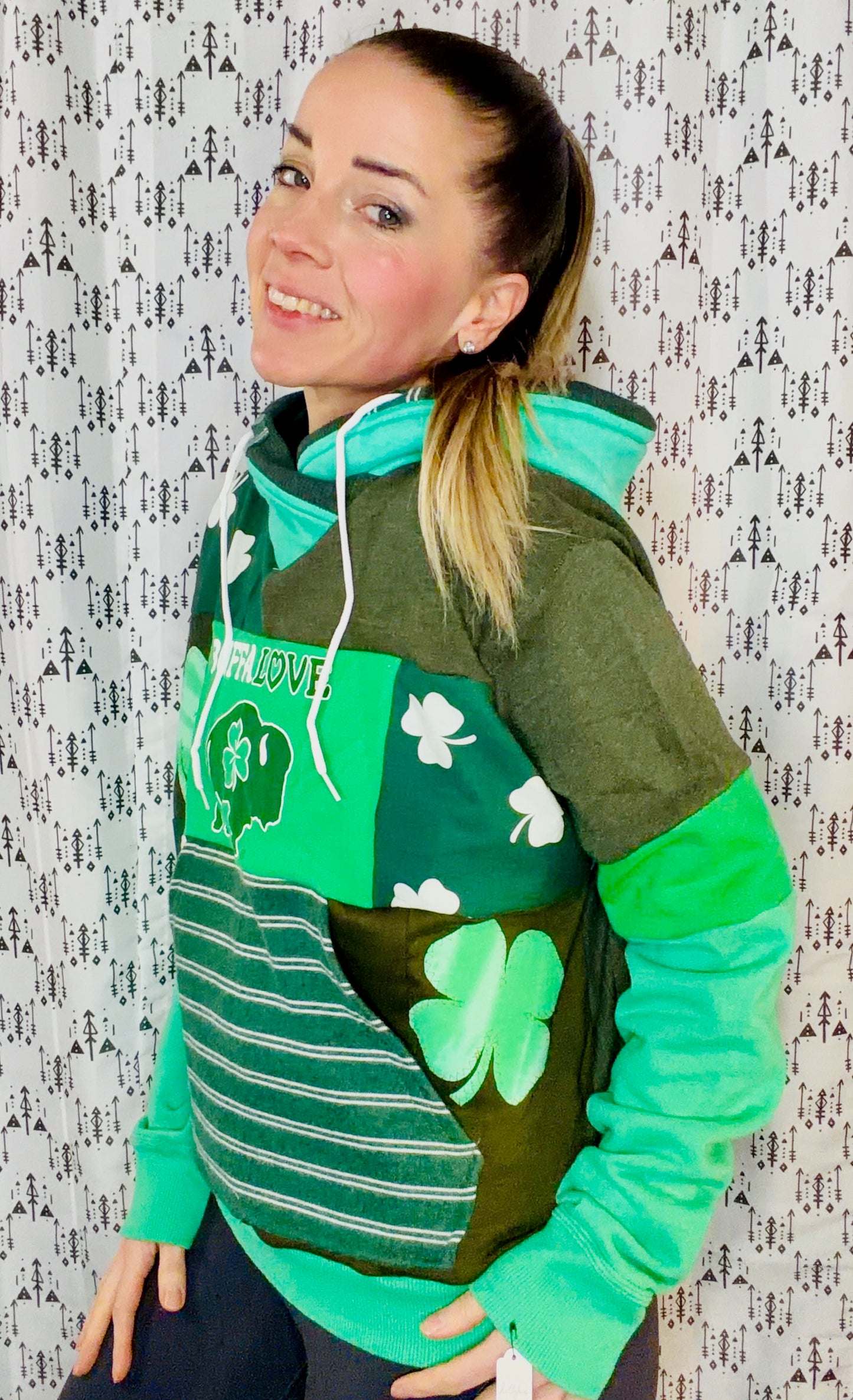 Green Shamrock Color-block Hoodie Size Women's- L/XL