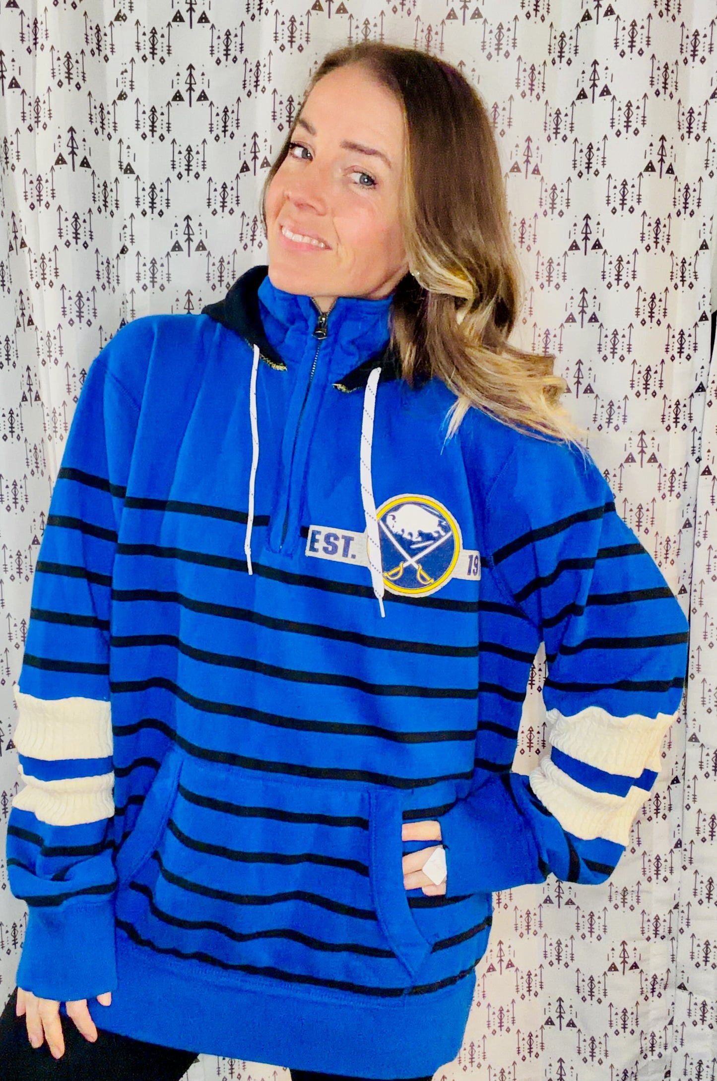 Blue Striped Buffalo Hockey Size Unisex-XL/2X