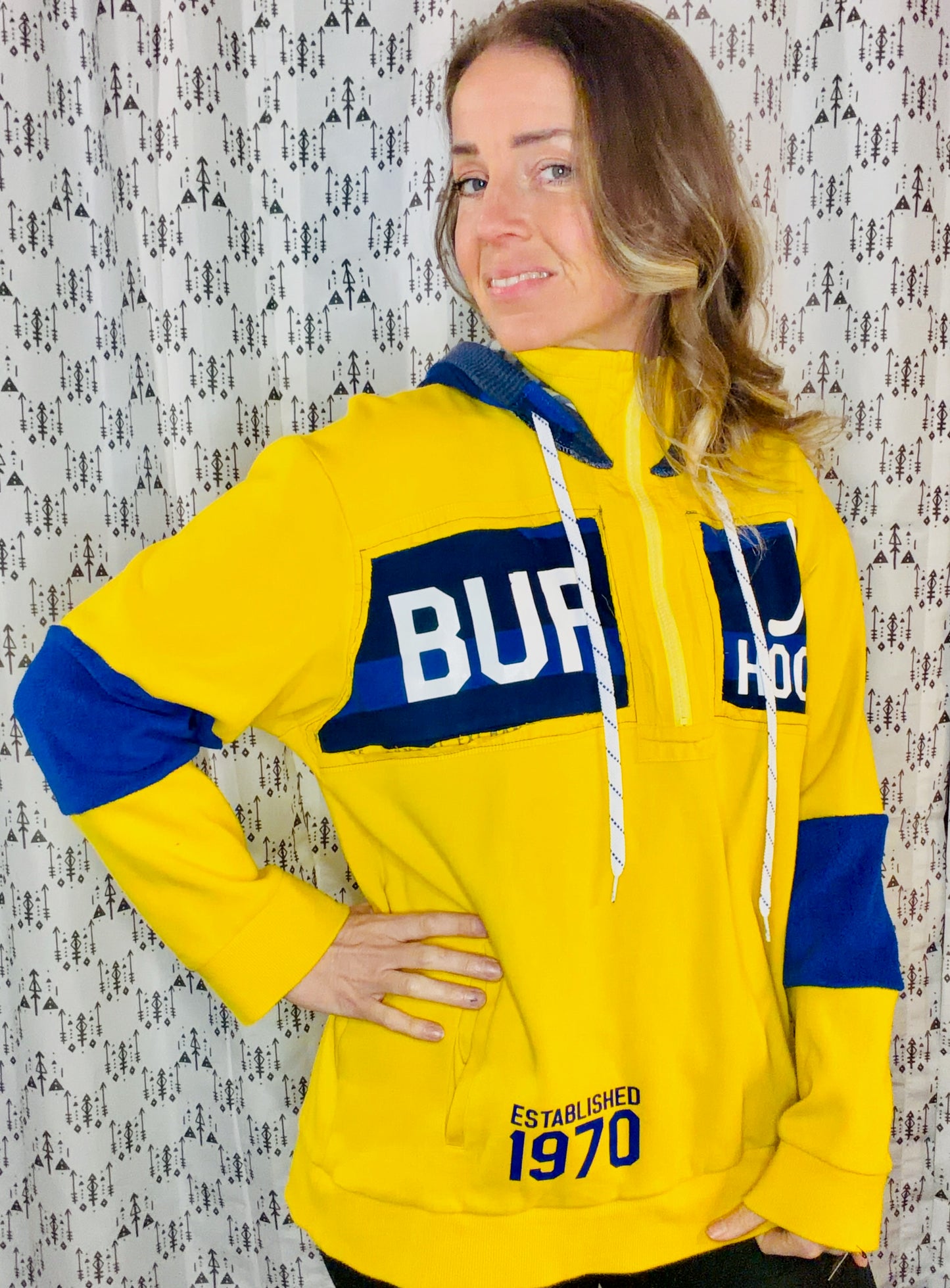 Yellow Buffalo Hockey 1/4 Zip Hoodie Size Unisex-L/XL