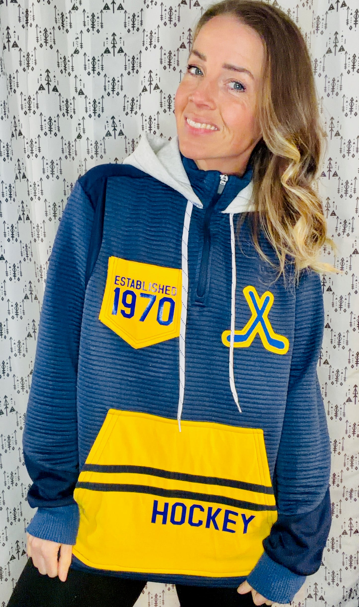 Navy Buffalo Hockey 1/4 Zip Hoodie Size Unisex-L/XL