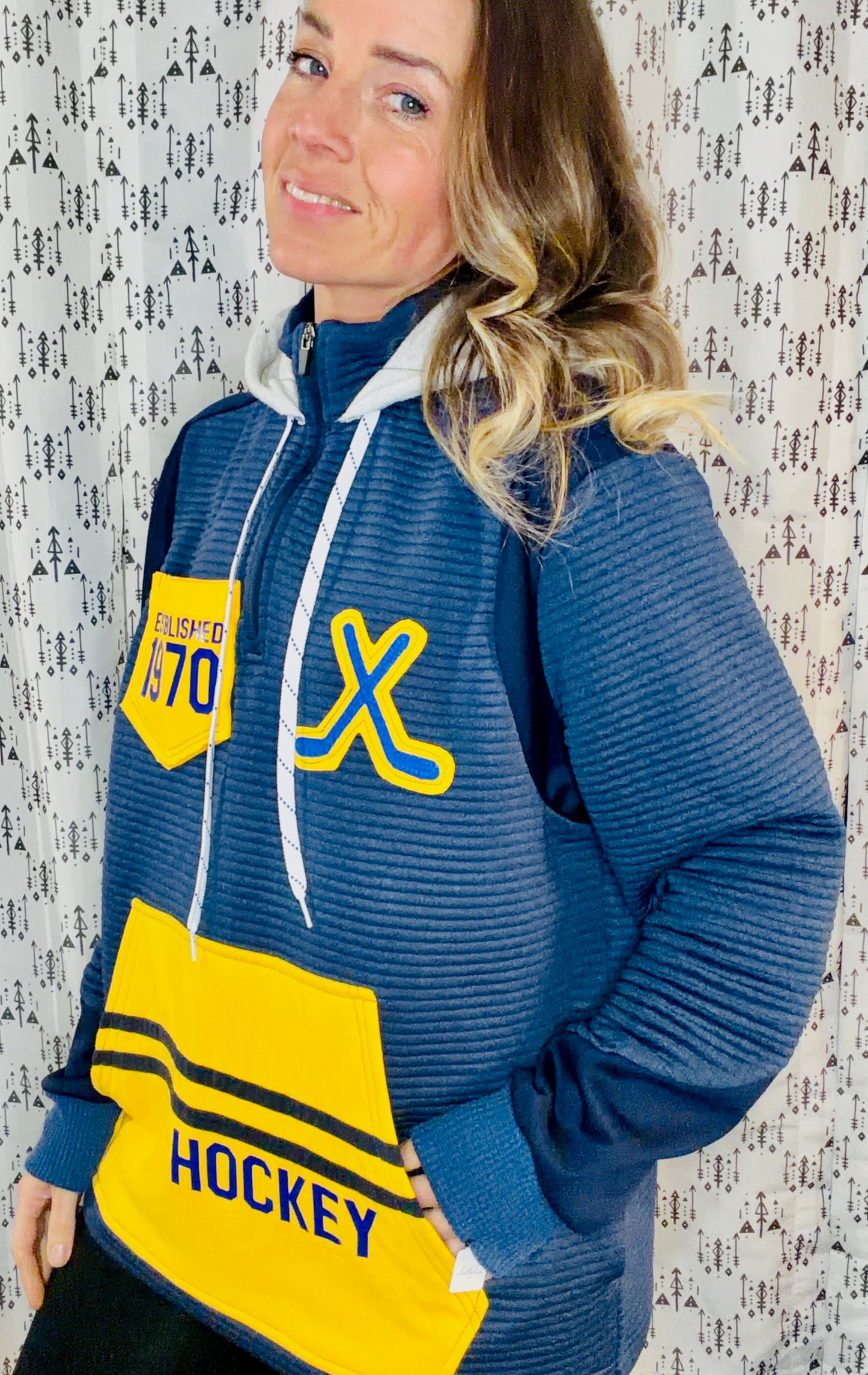 Navy Buffalo Hockey 1/4 Zip Hoodie Size Unisex-L/XL