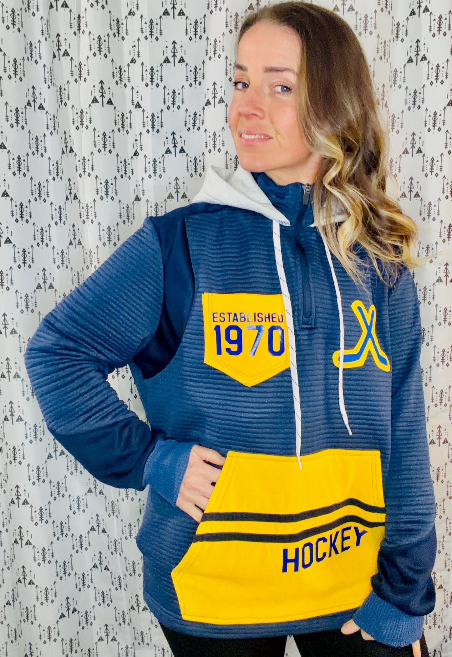 Navy Buffalo Hockey 1/4 Zip Hoodie Size Unisex-L/XL
