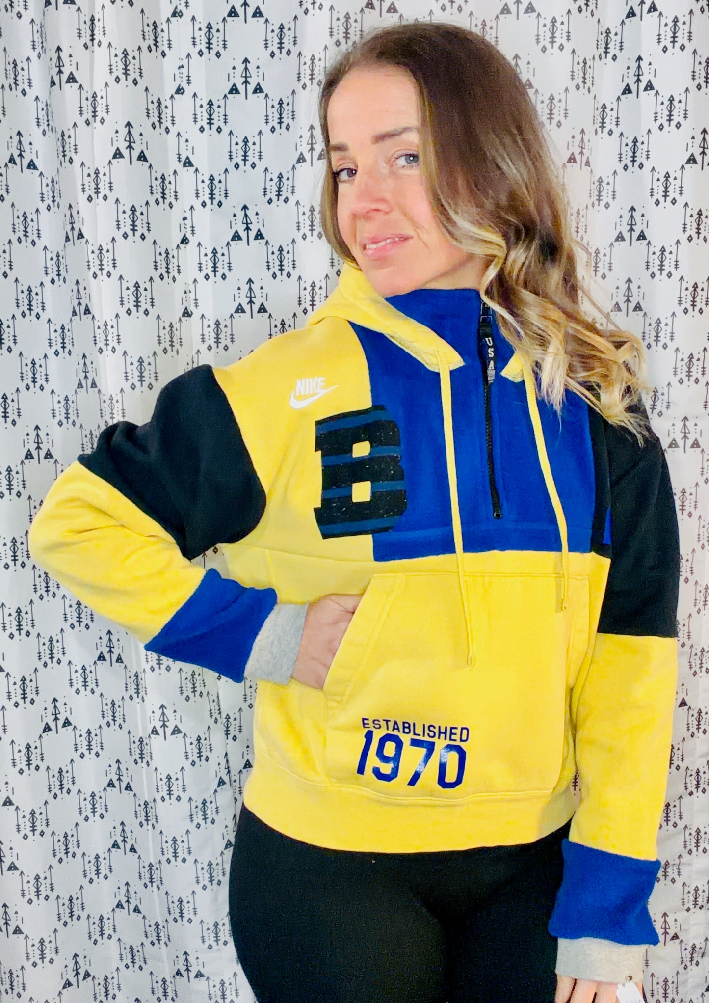 Color Block Buffalo Hockey 1/4 Zip Hoodie Size- Women's M/L