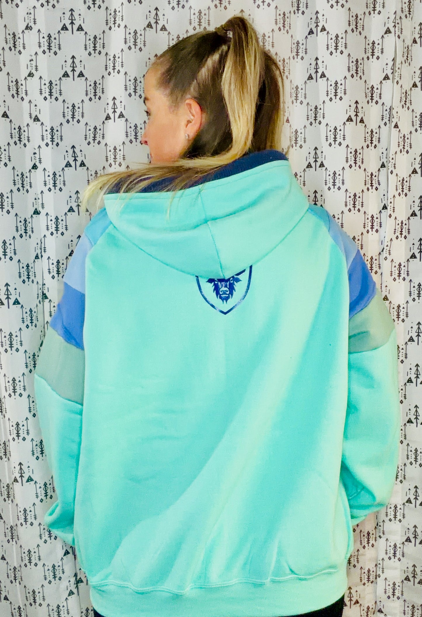 Mint Buffalo Ocean Hoodie Size- Women's XL/2X