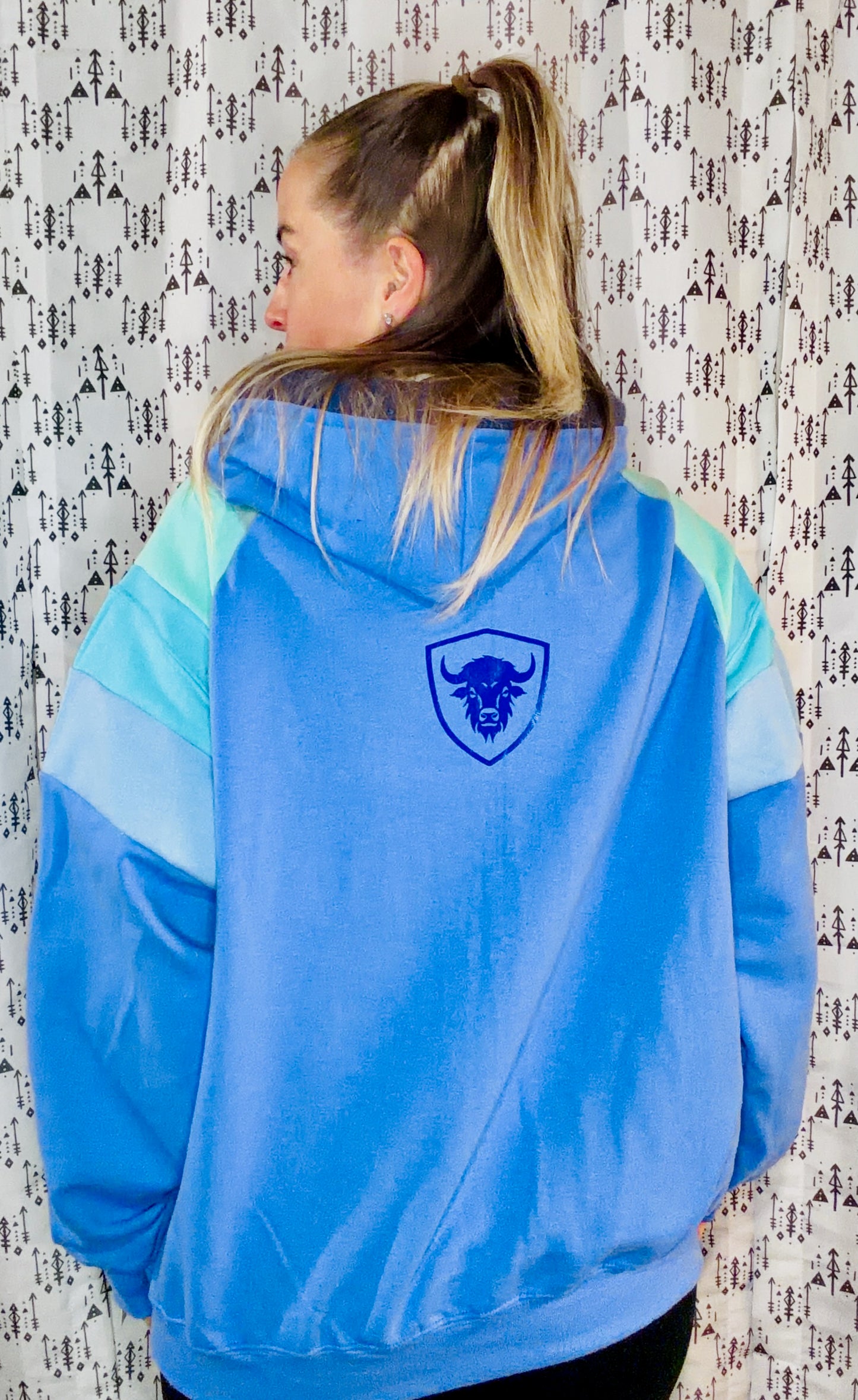 Blue Buffalo Ocean Hoodie Size- Women's XL/2X