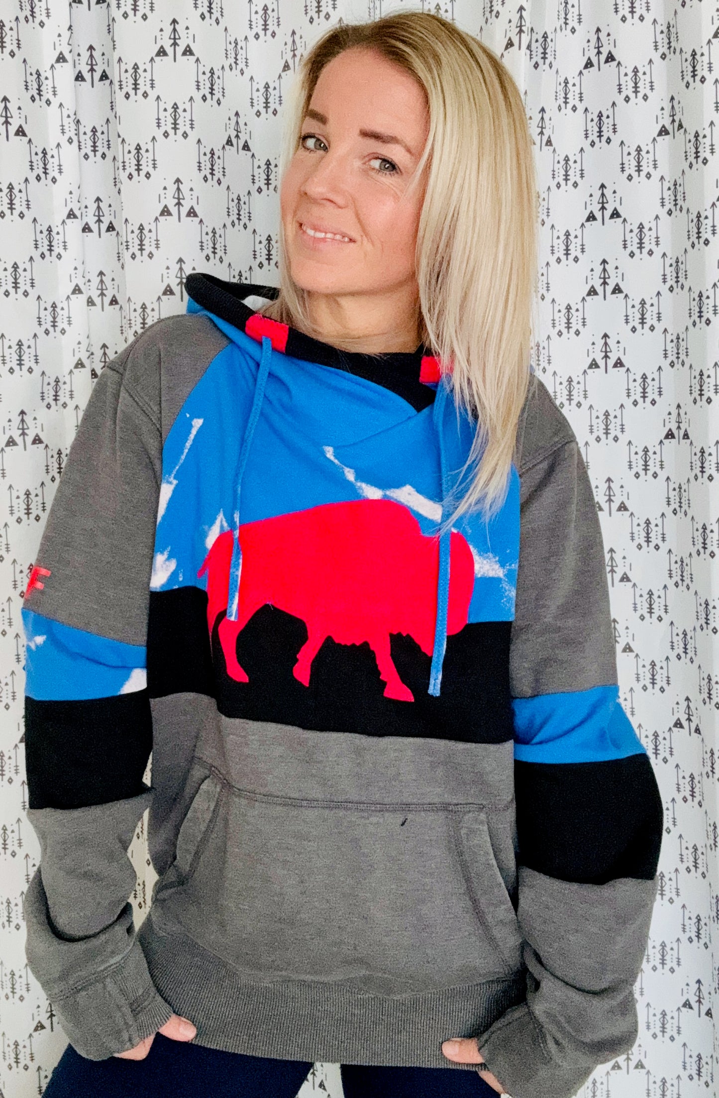 Grey Color-Block Tie Dye  Buffalo Hoodie Size Unisex-M/L