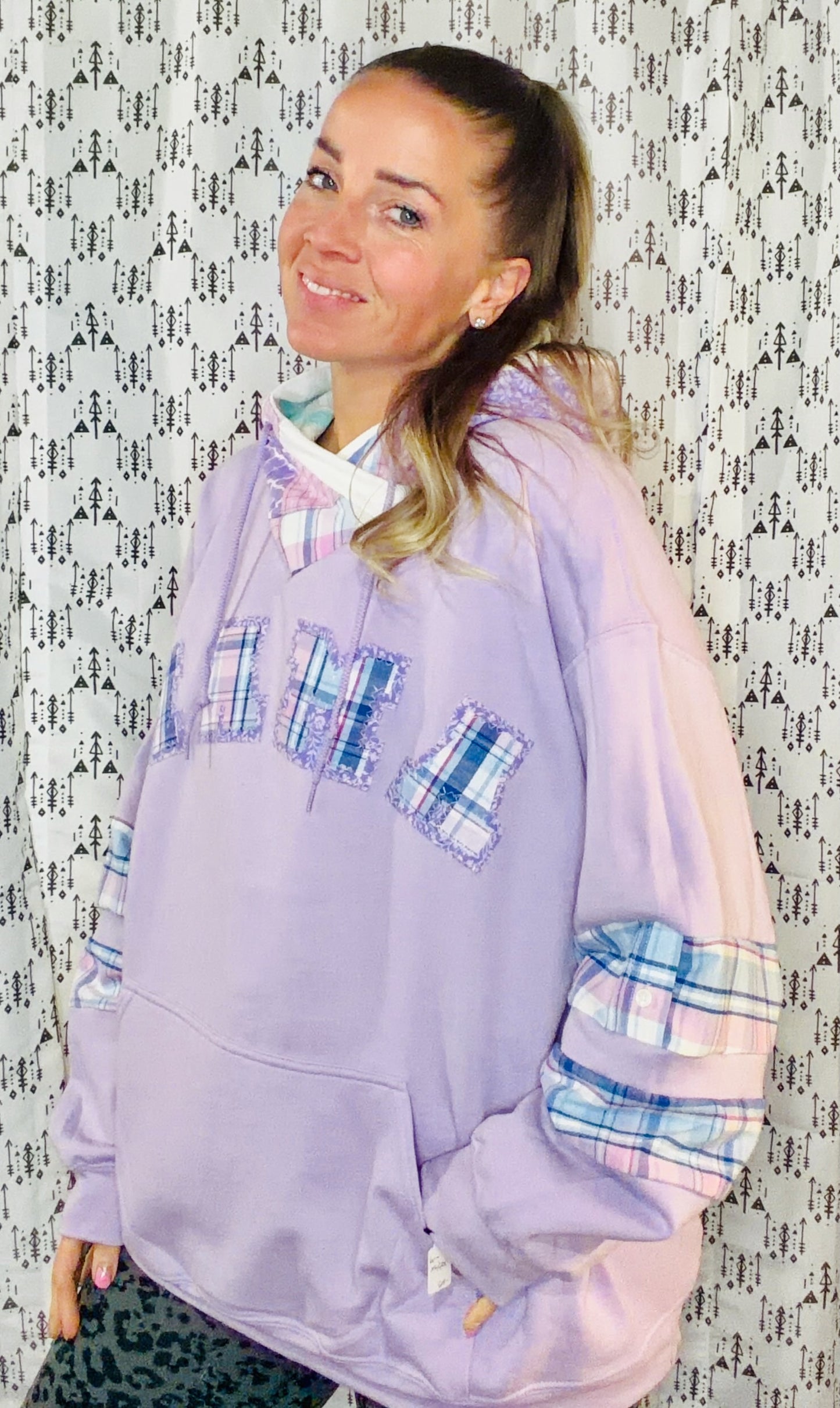 Light Purple MAMA Hoodie Size Women's- XL/2X