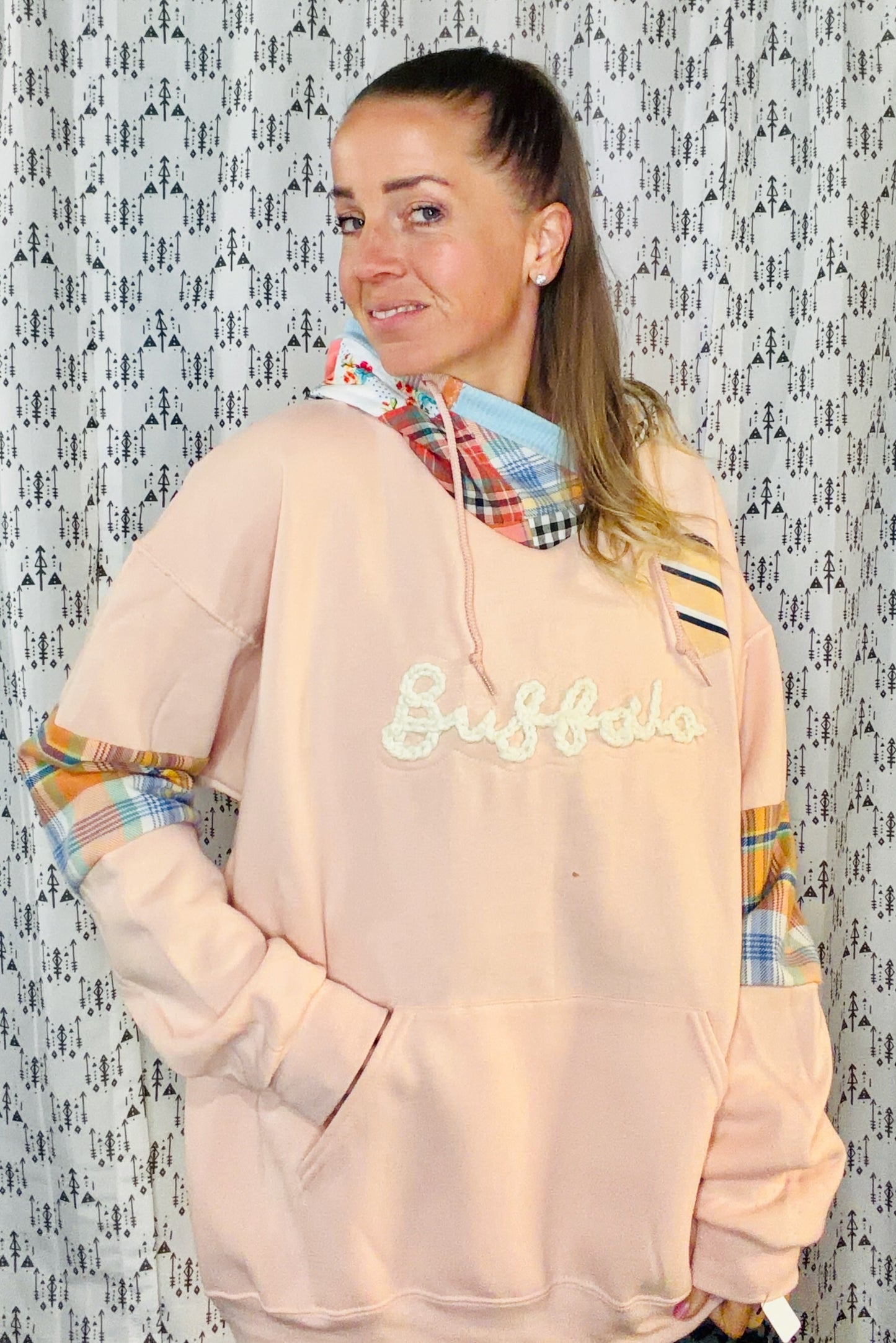 Peach Buffalo Hoodie Size Women's- XL/2X