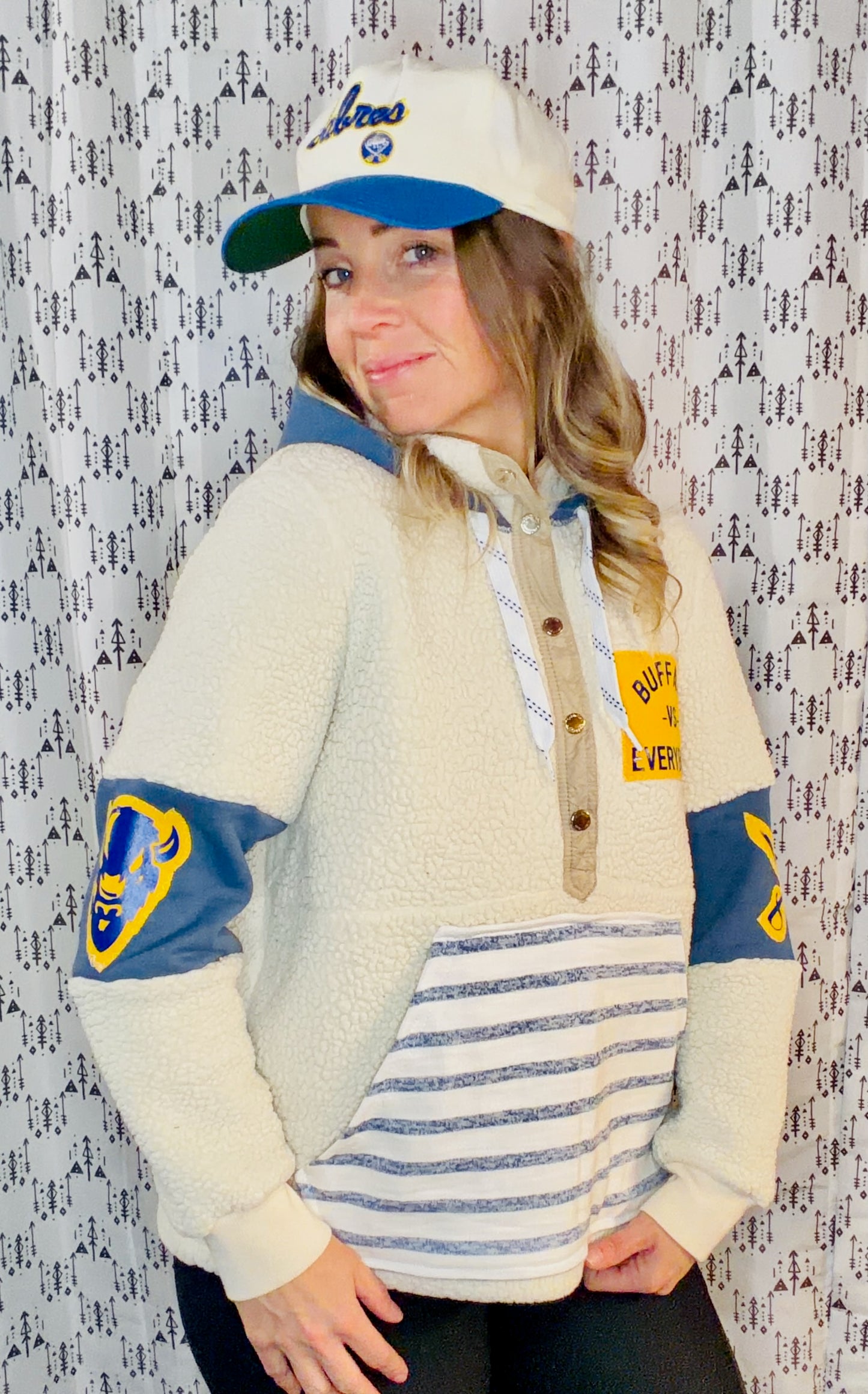 Sherpa Buffalo Hockey 1/2 Button-Up Jacket Size- Women's M/L