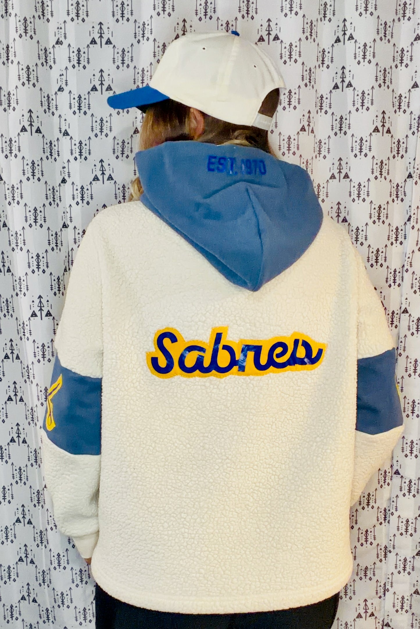 Sherpa Buffalo Hockey 1/2 Button-Up Jacket Size- Women's M/L